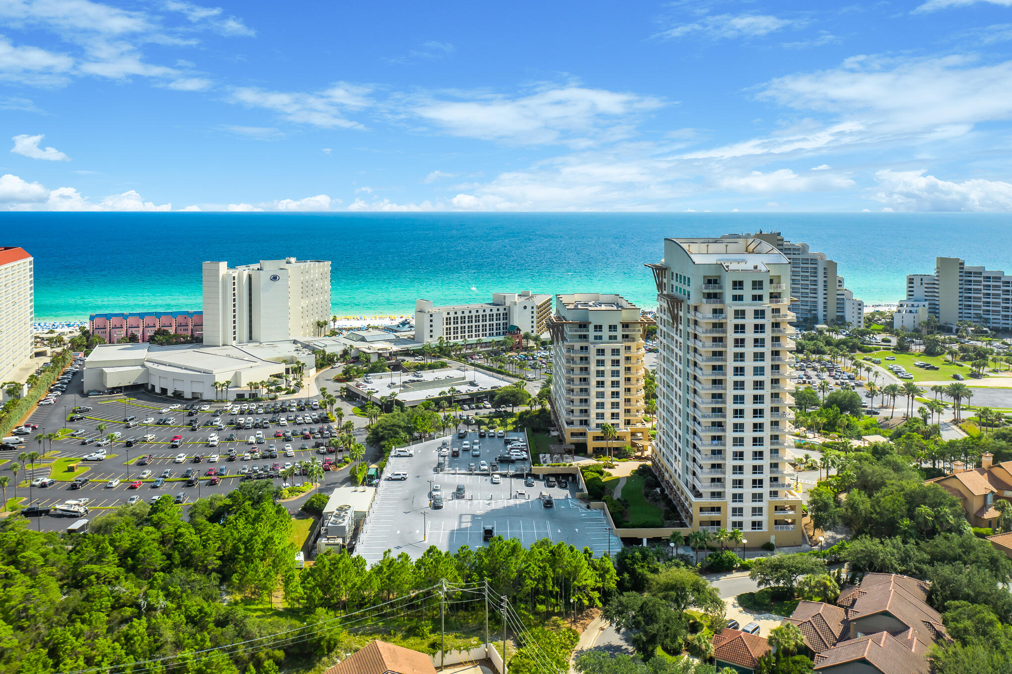 LUAU I - Residential