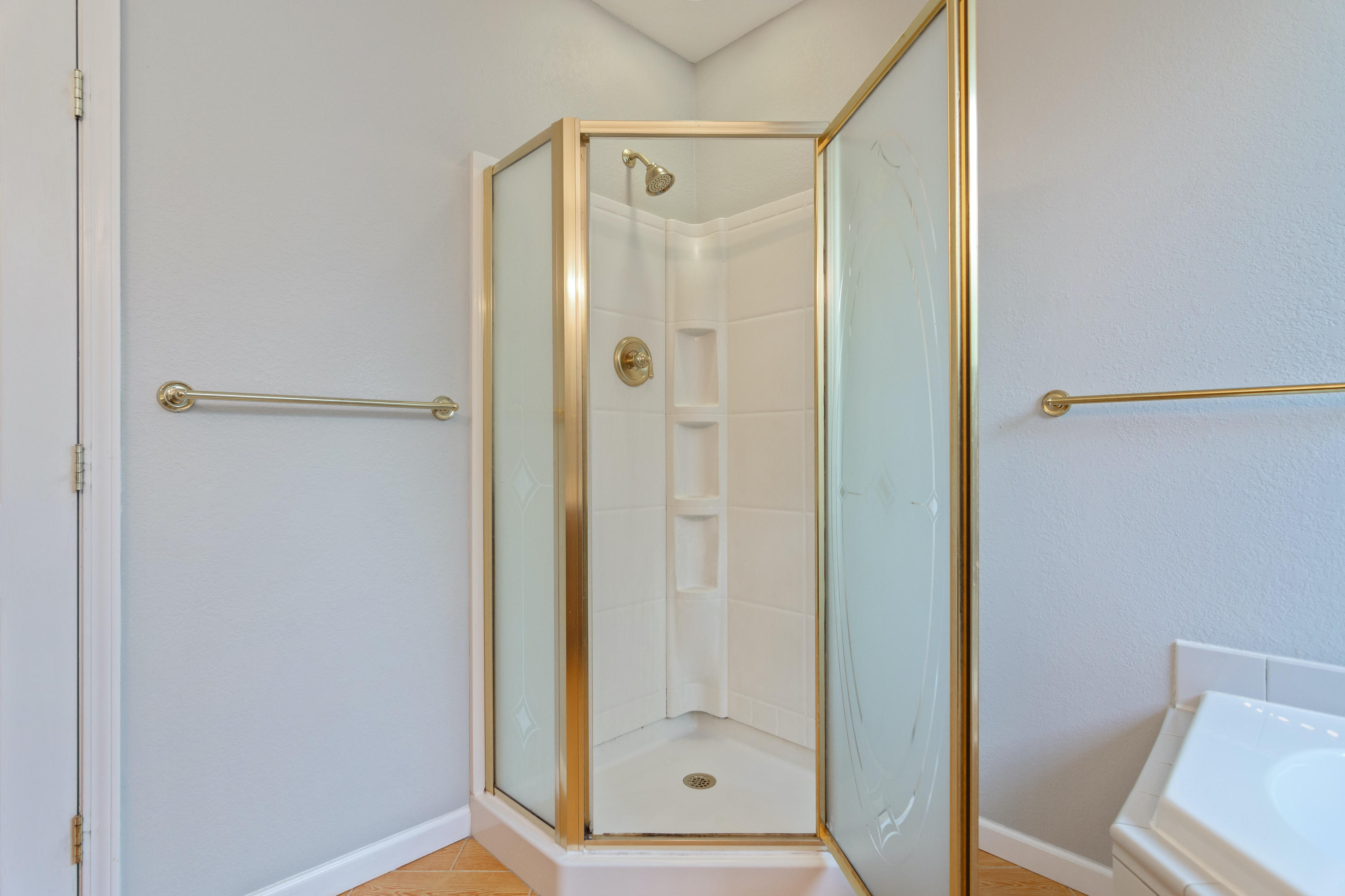 OAKWOOD HILLS UNIT 3 - Residential