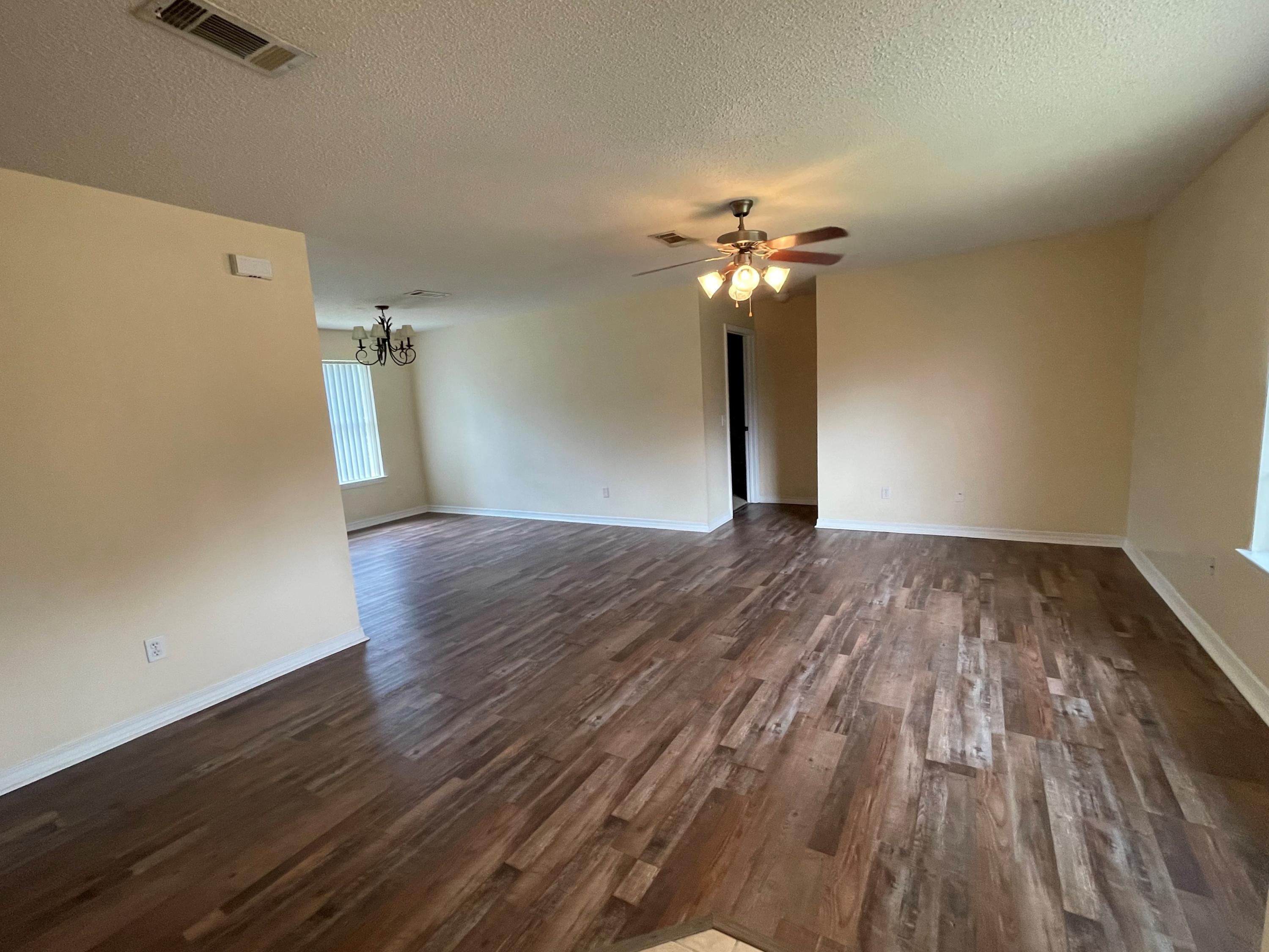 COUNTRYVIEW ESTATES 4TH ADDN PH 4 - Residential Lease