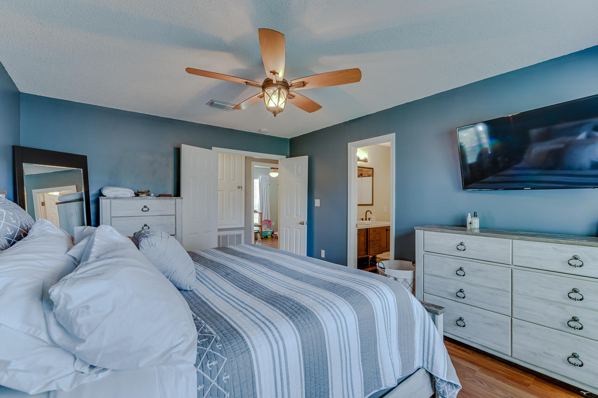 HOLLEY BY THE SEA - Residential