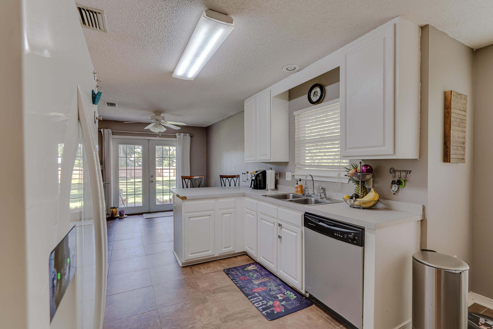 HOLLEY BY THE SEA - Residential