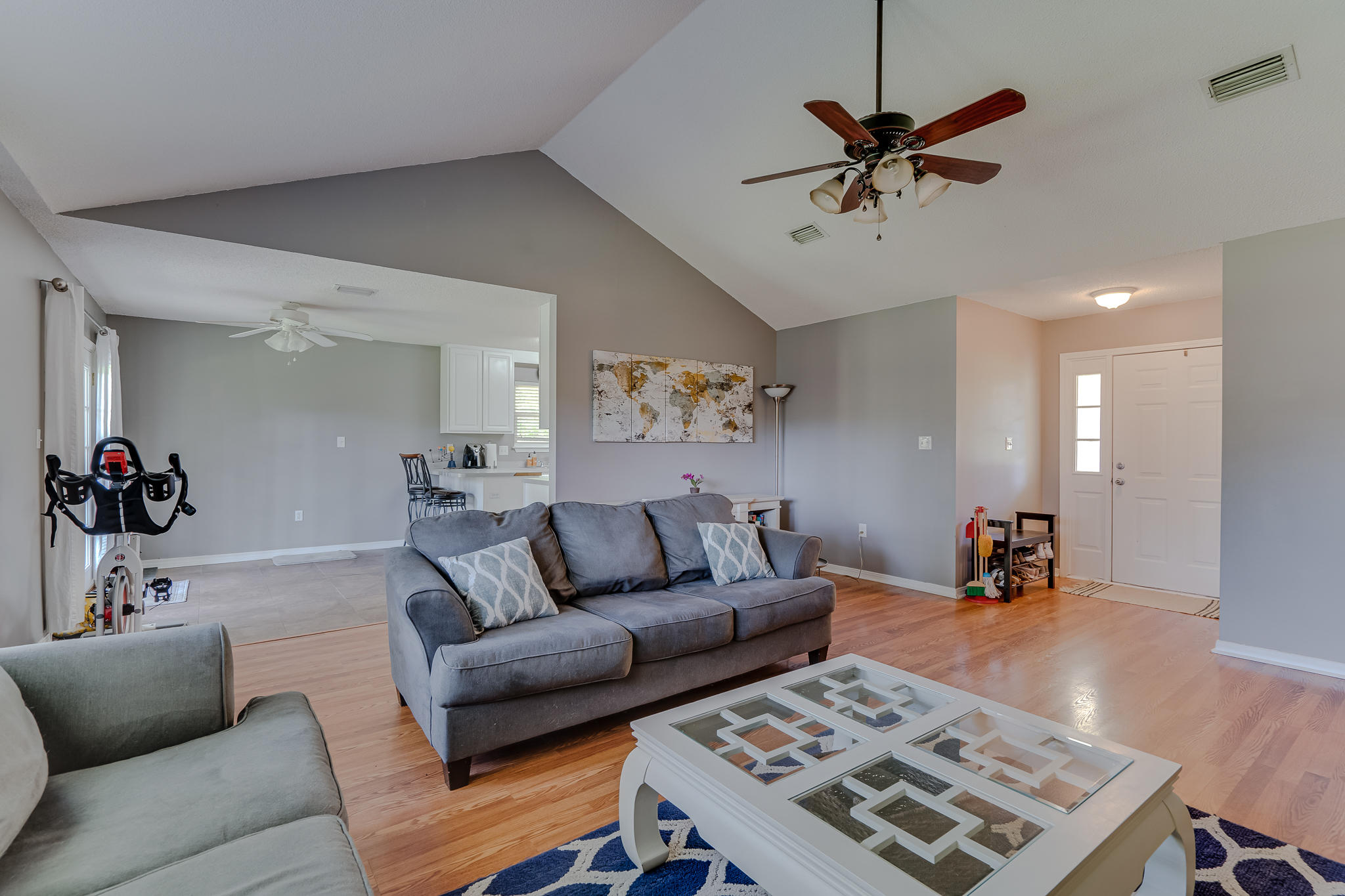 HOLLEY BY THE SEA - Residential