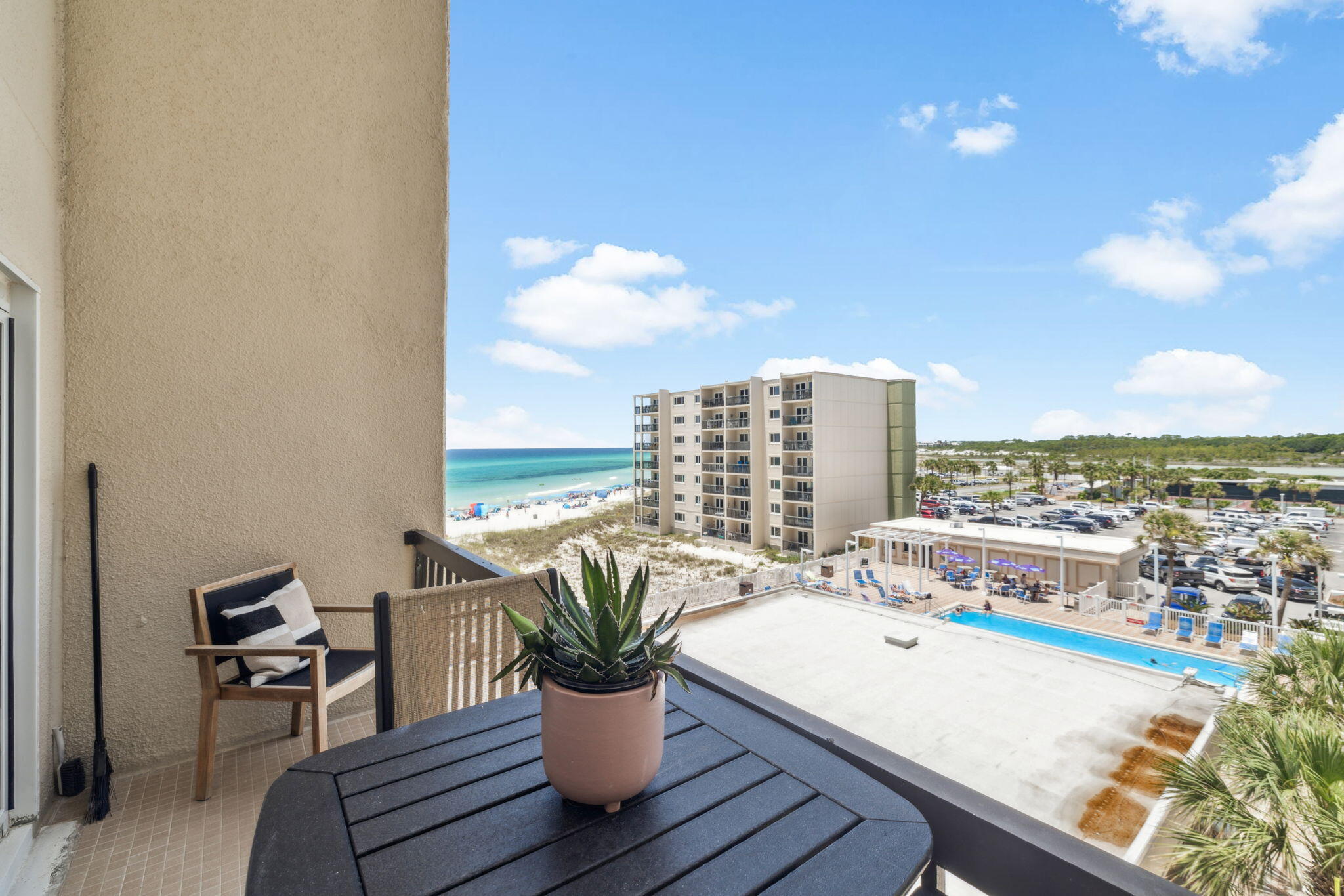 PINNACLE PORT PHASE I - Residential