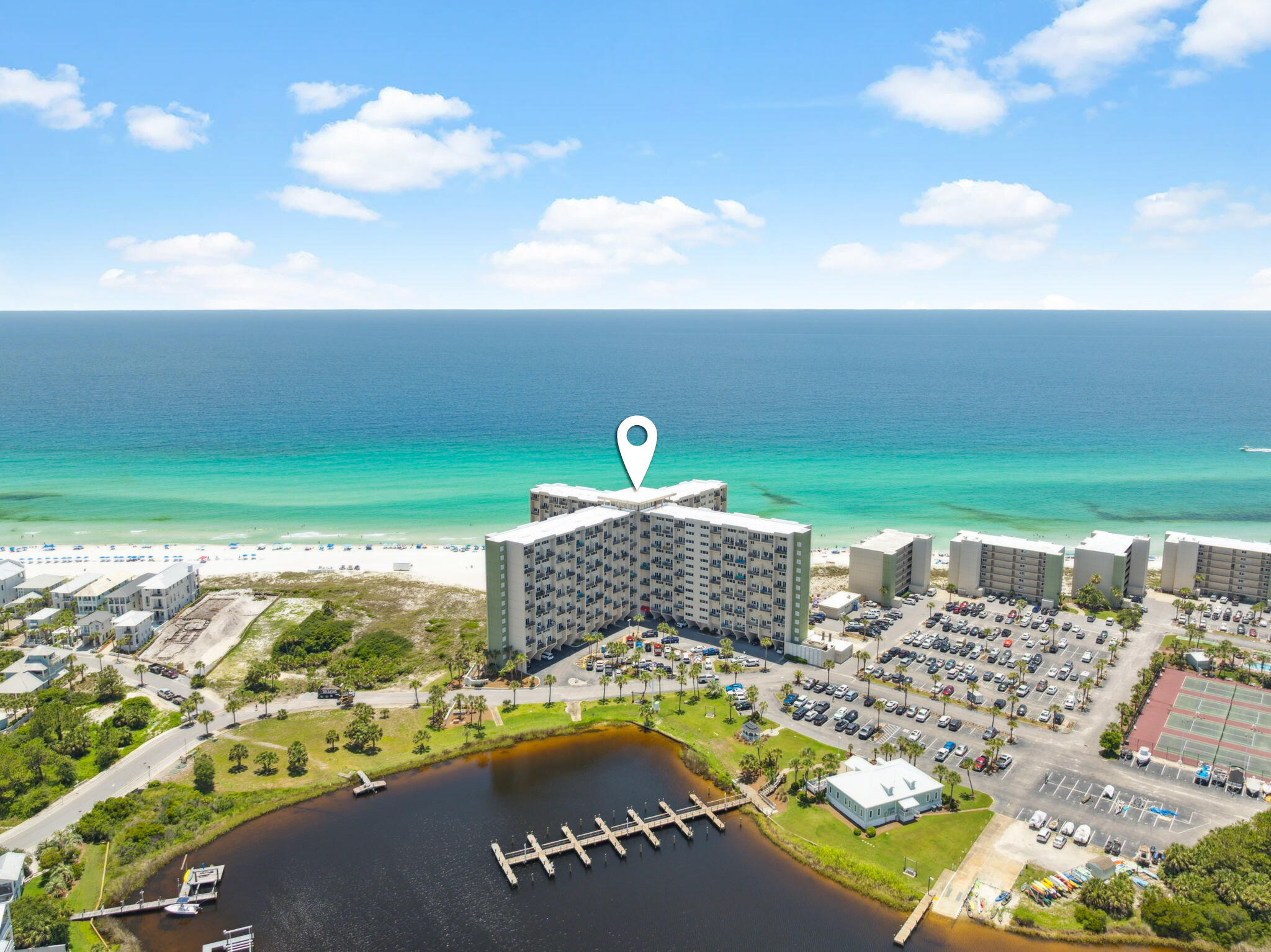 PINNACLE PORT PHASE I - Residential