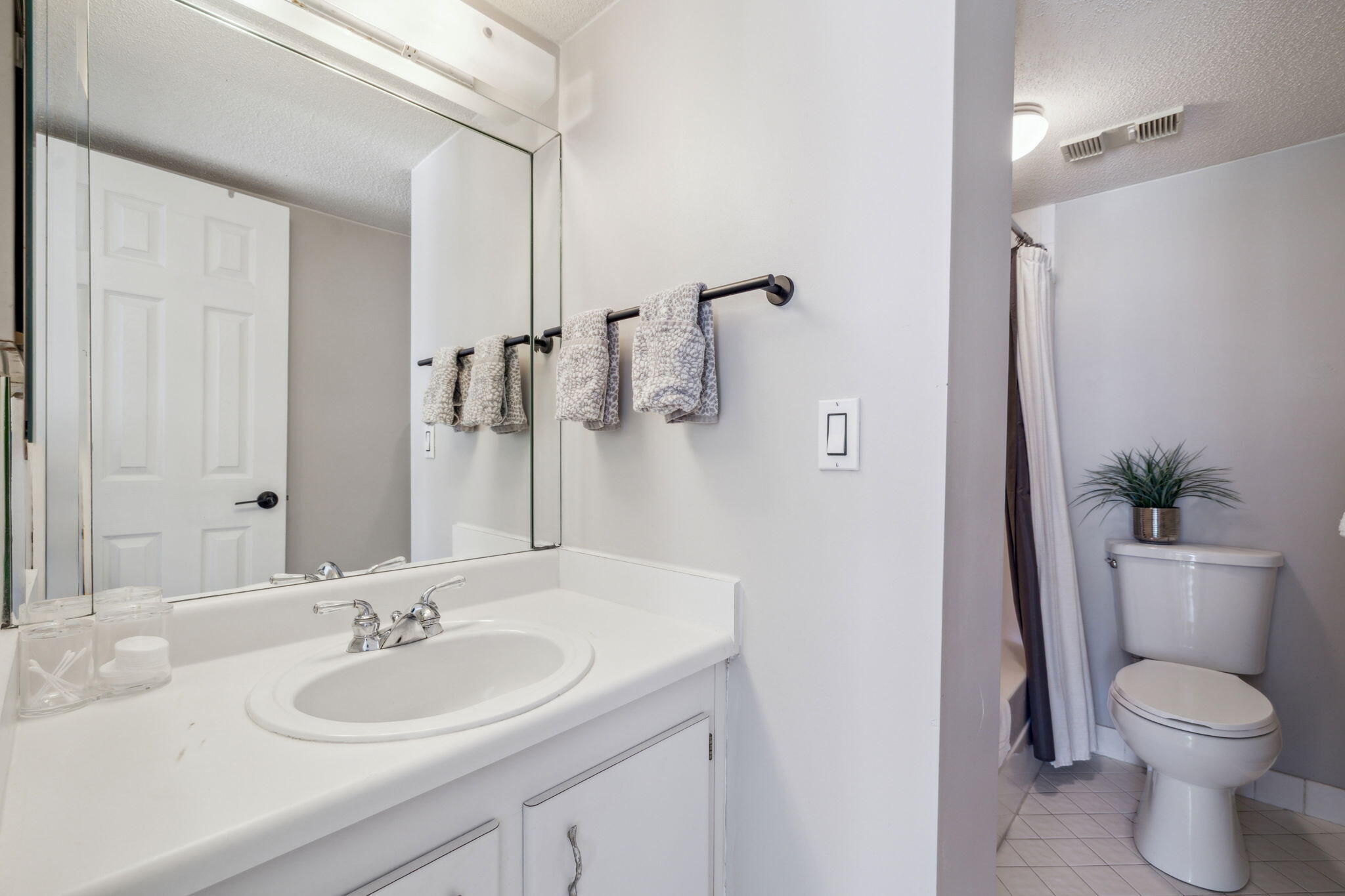 PINNACLE PORT PHASE I - Residential