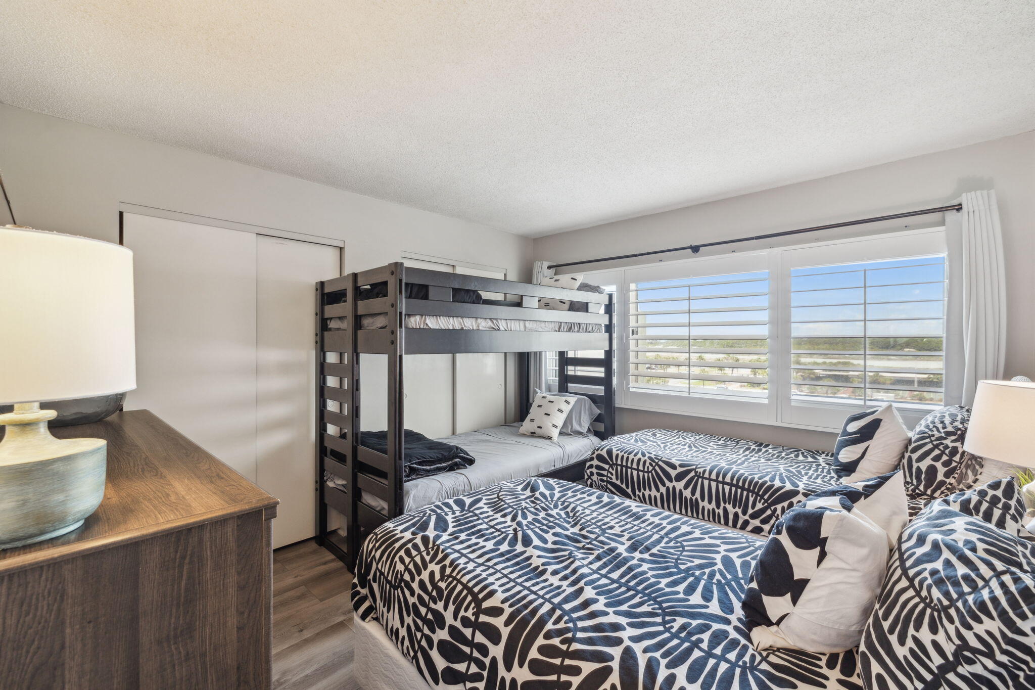 PINNACLE PORT PHASE I - Residential