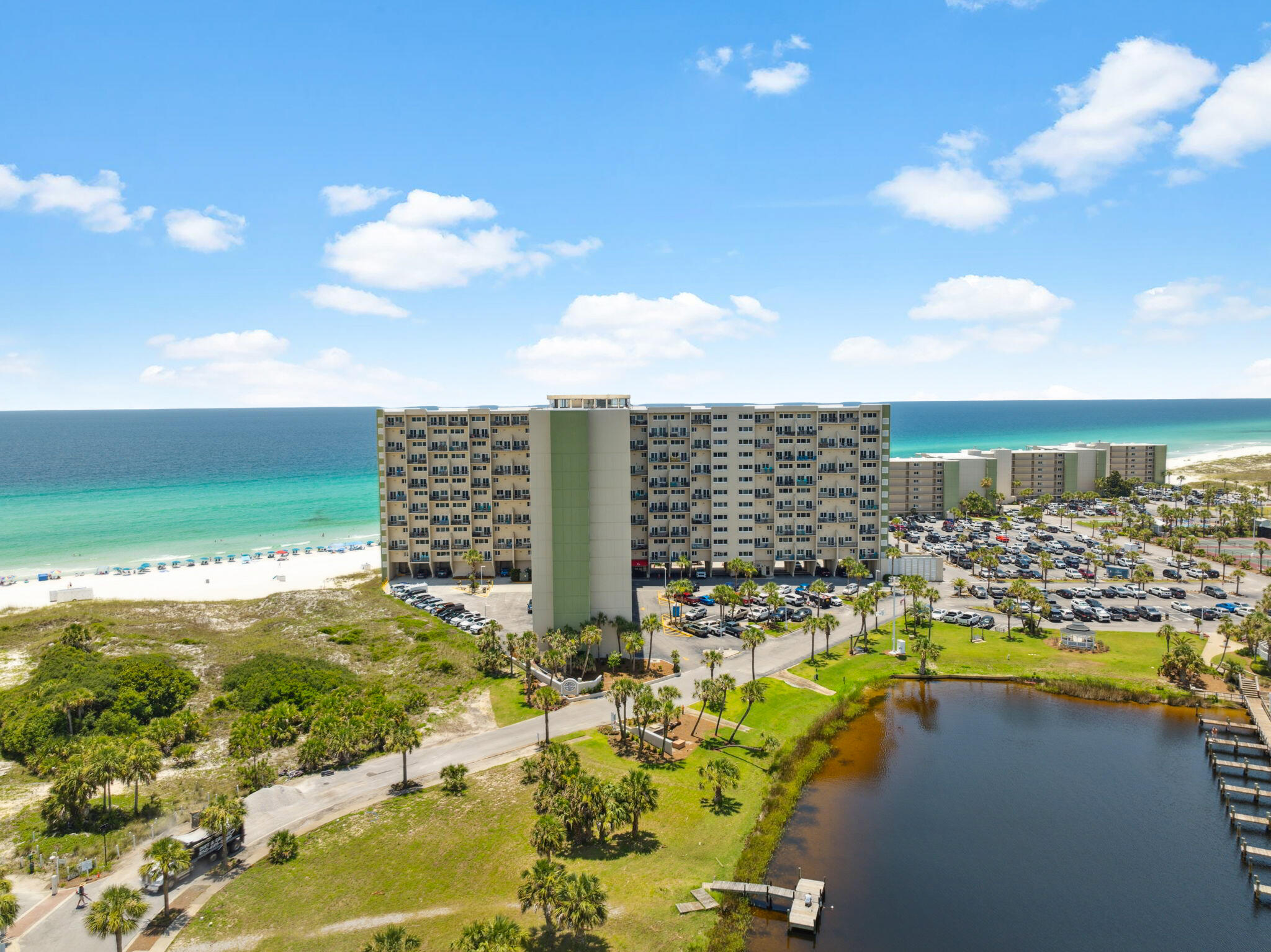 PINNACLE PORT PHASE I - Residential