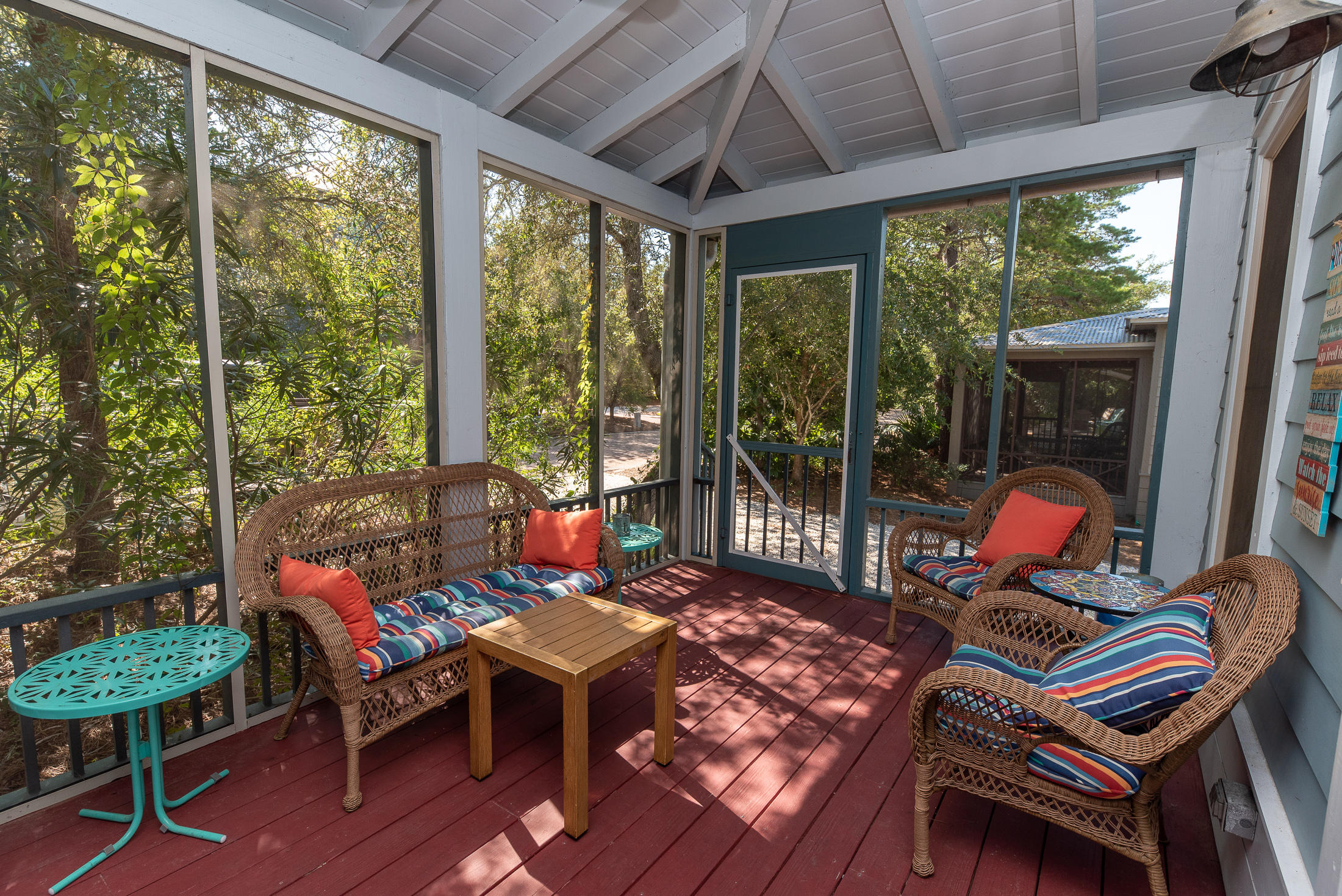 MAGNOLIA COTTAGES - Residential