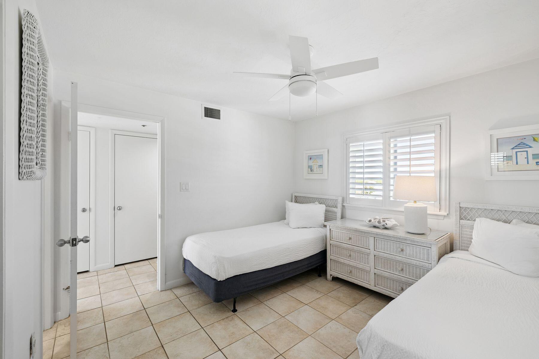 ONE SEAGROVE PLACE CONDO - Residential