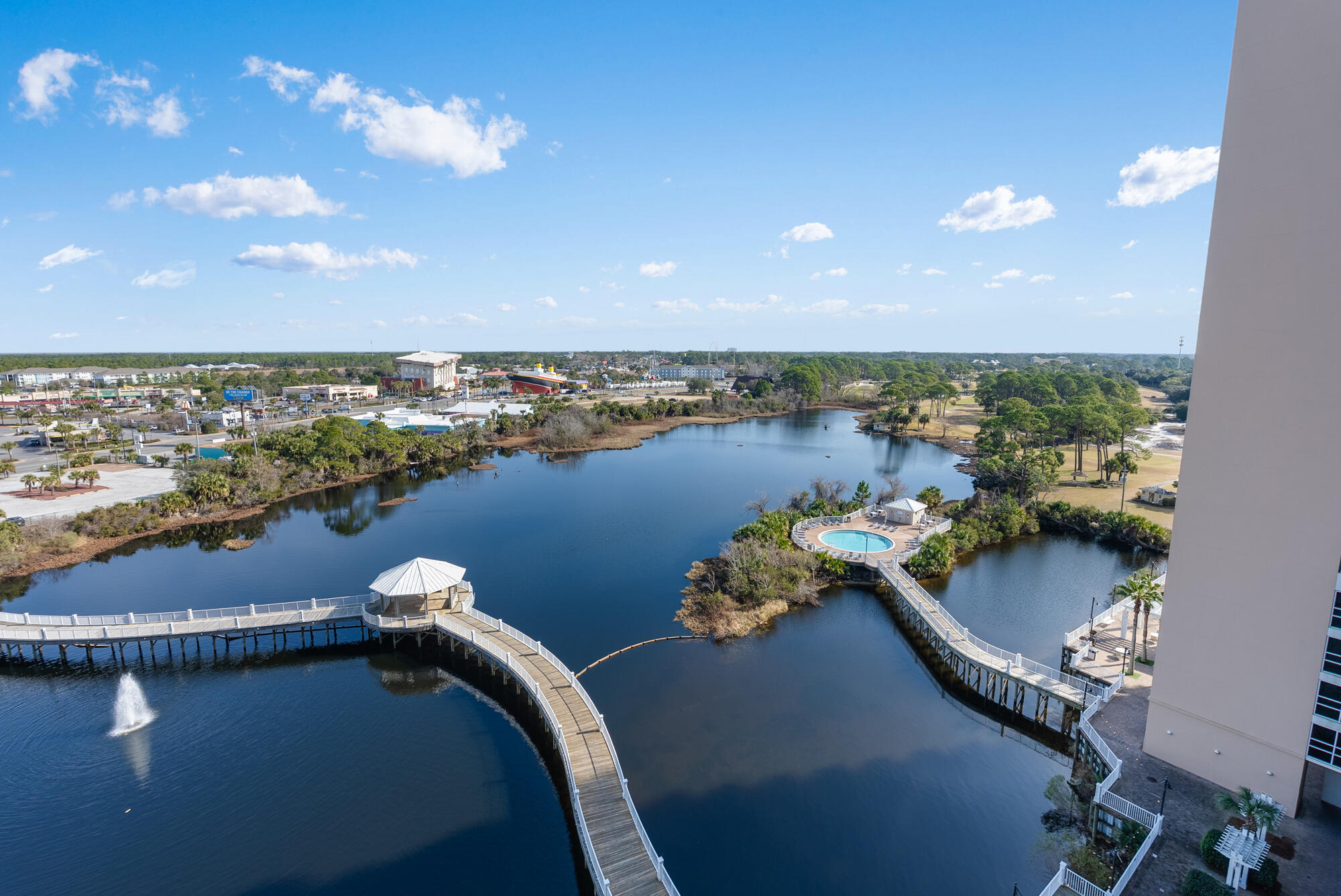 Laketown Wharf - Residential