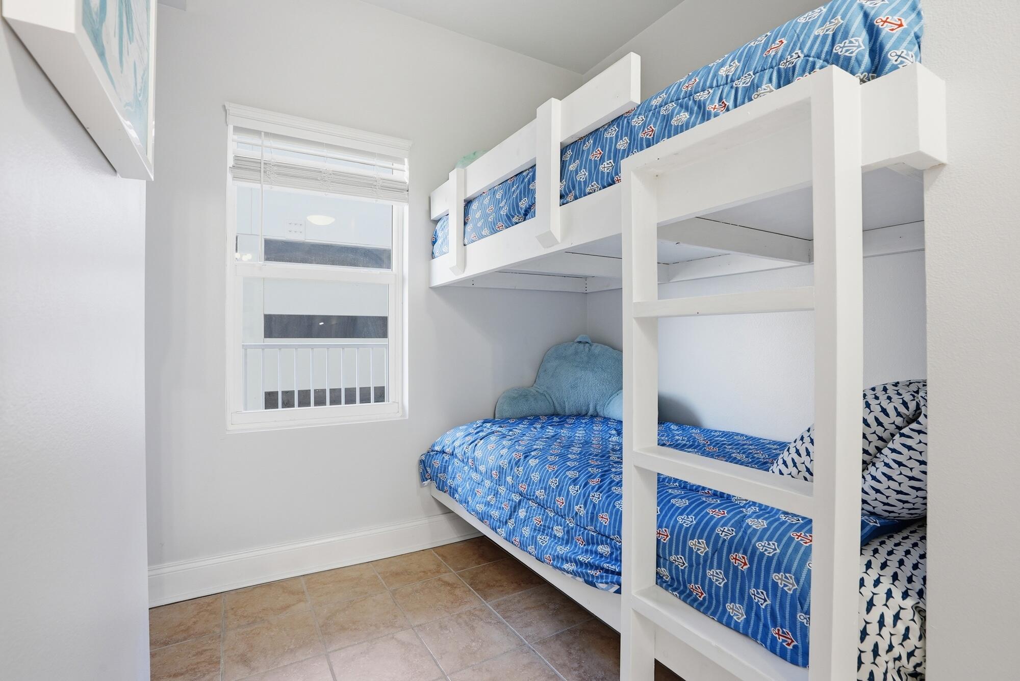 Laketown Wharf - Residential