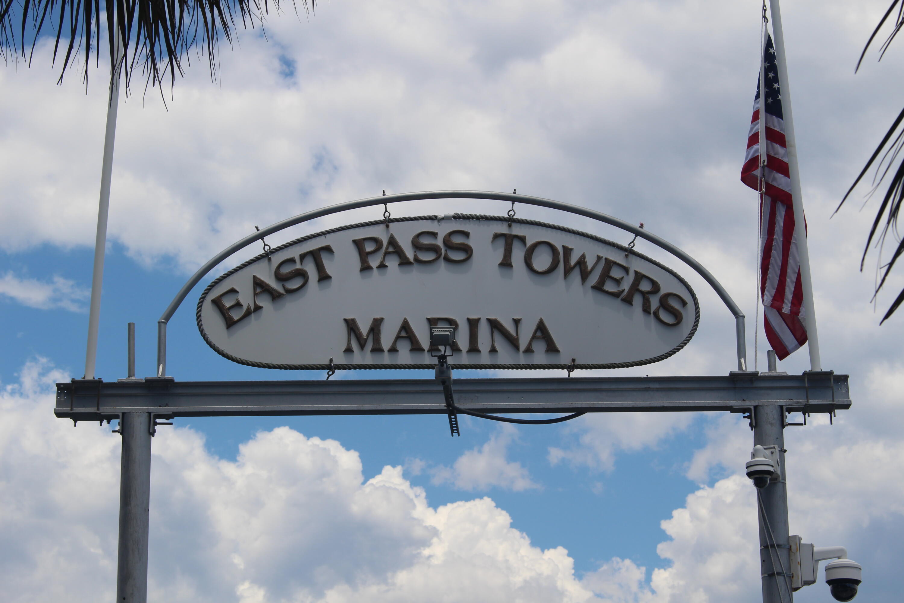 The Destin Dream! Dock your boat in the protected waters of Destin Harbor at East Pass Towers Marina and East Pass is only minutes away. Access the Gulf of Mexico or leisurely cruise under the Marler (Destin) Bridge and enter Choctawhatchee Bay. Slip is 17 feet wide and 45 feet long and has a never used Breeze Boat Life installed, never used.