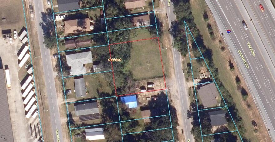 .3186 Zoned MDR vacant lot