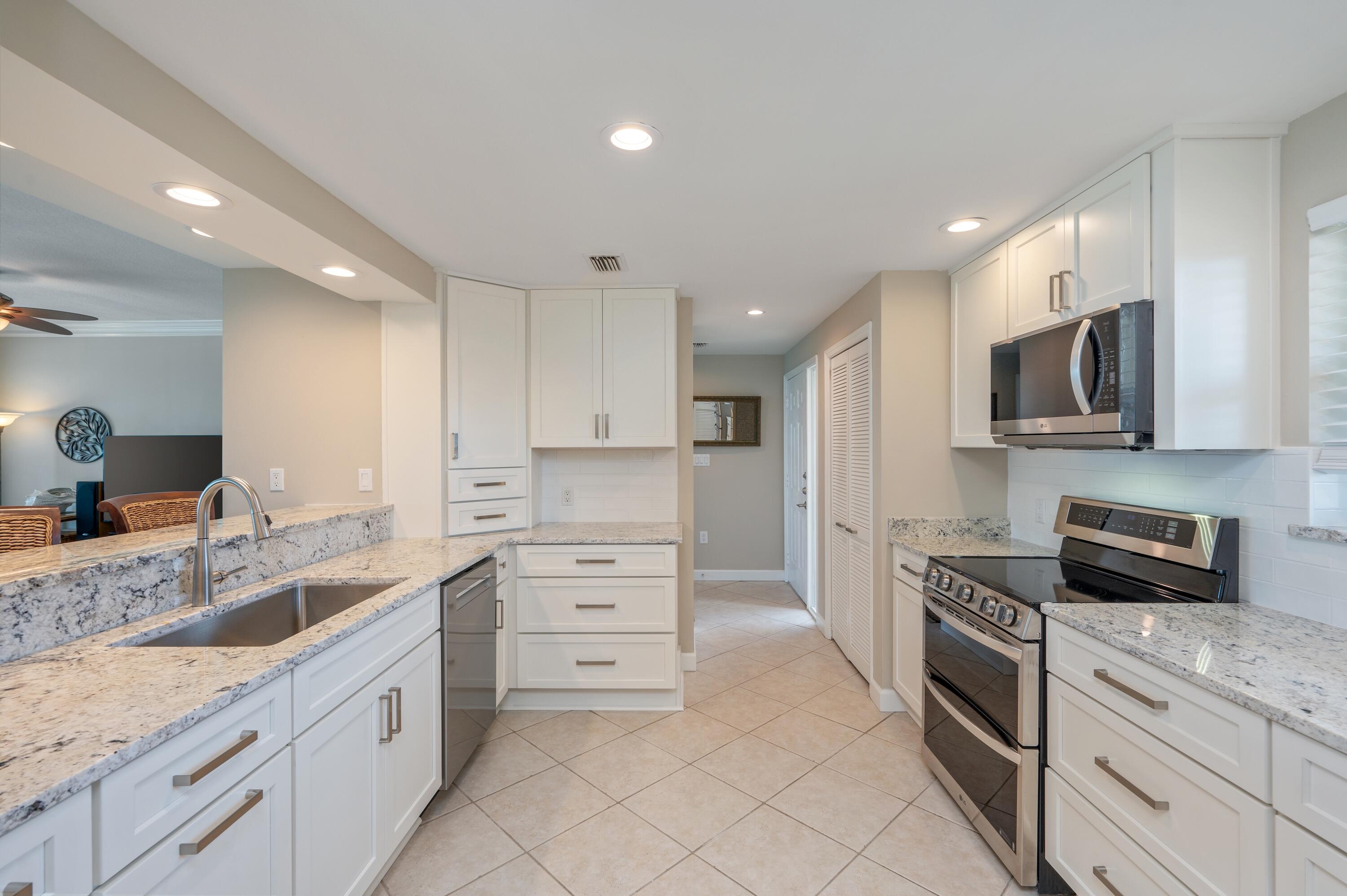 Compass Rose Condo f/k/a /Sand Drift Beach House Condo - Residential