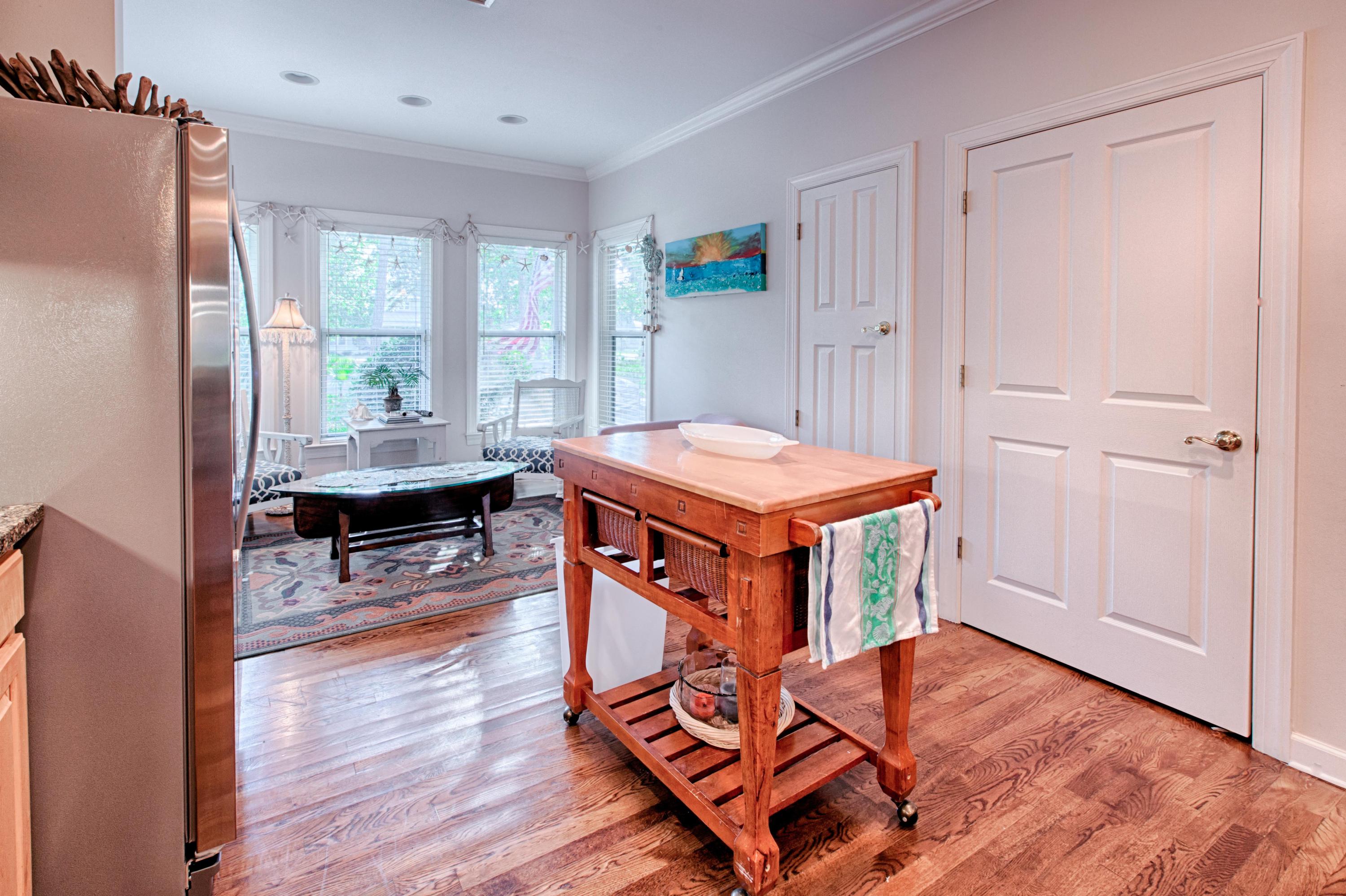 PRESTWICK PLACE - Residential