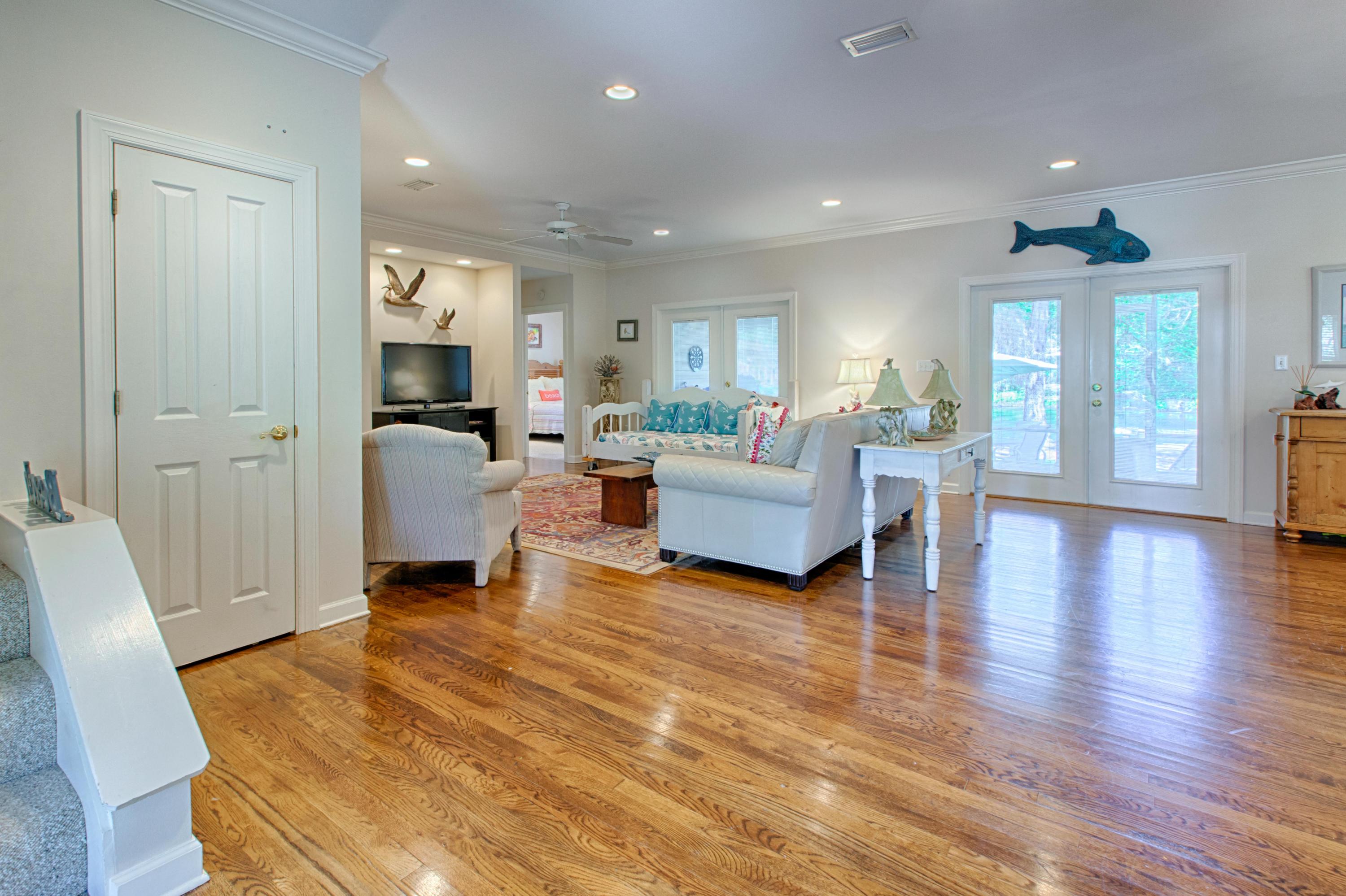 PRESTWICK PLACE - Residential