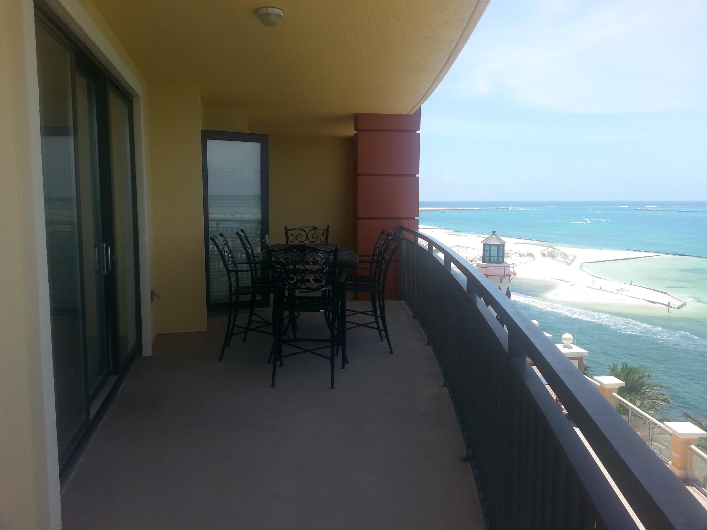 EMERALD GRANDE - Residential