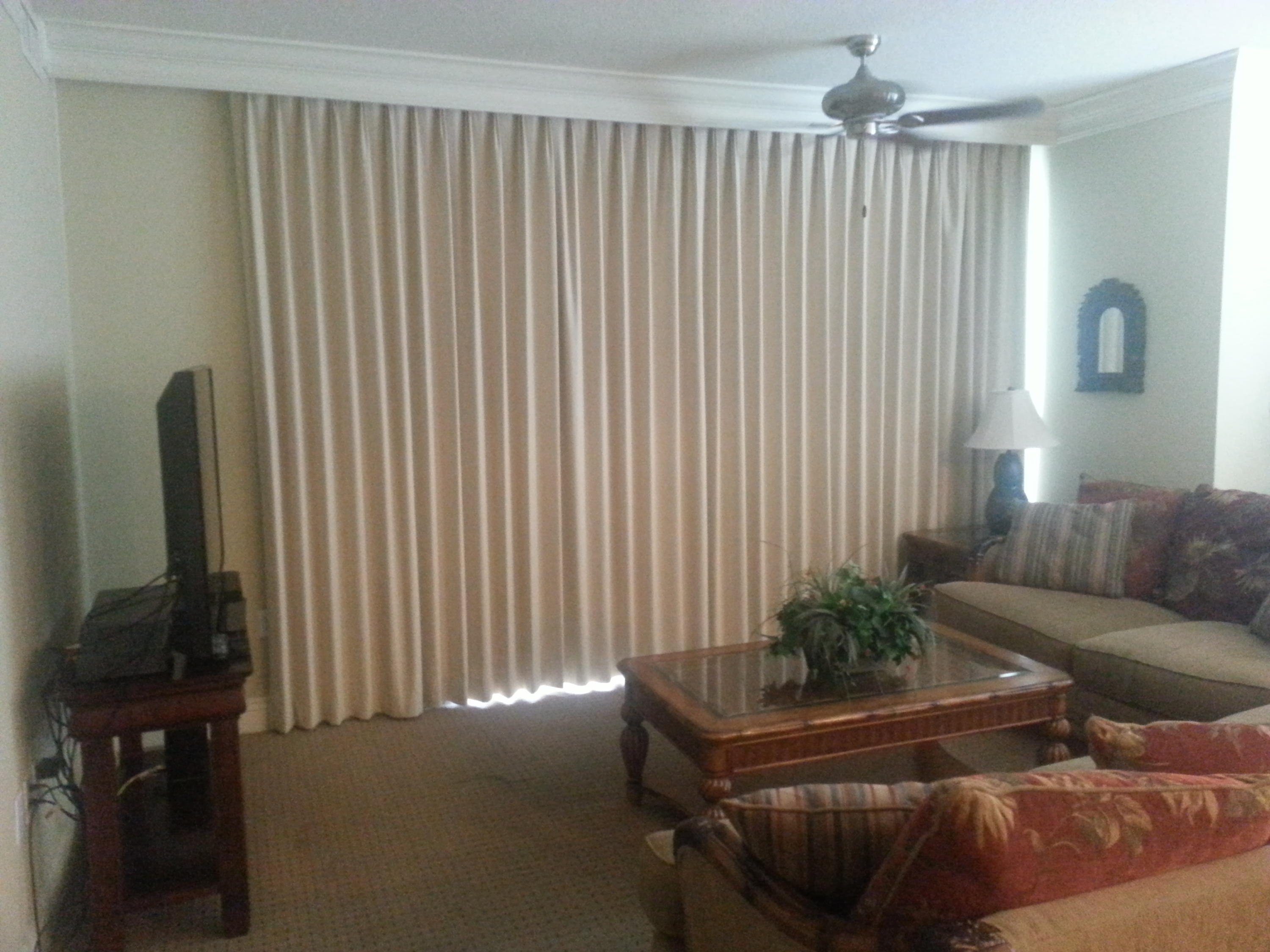 EMERALD GRANDE - Residential