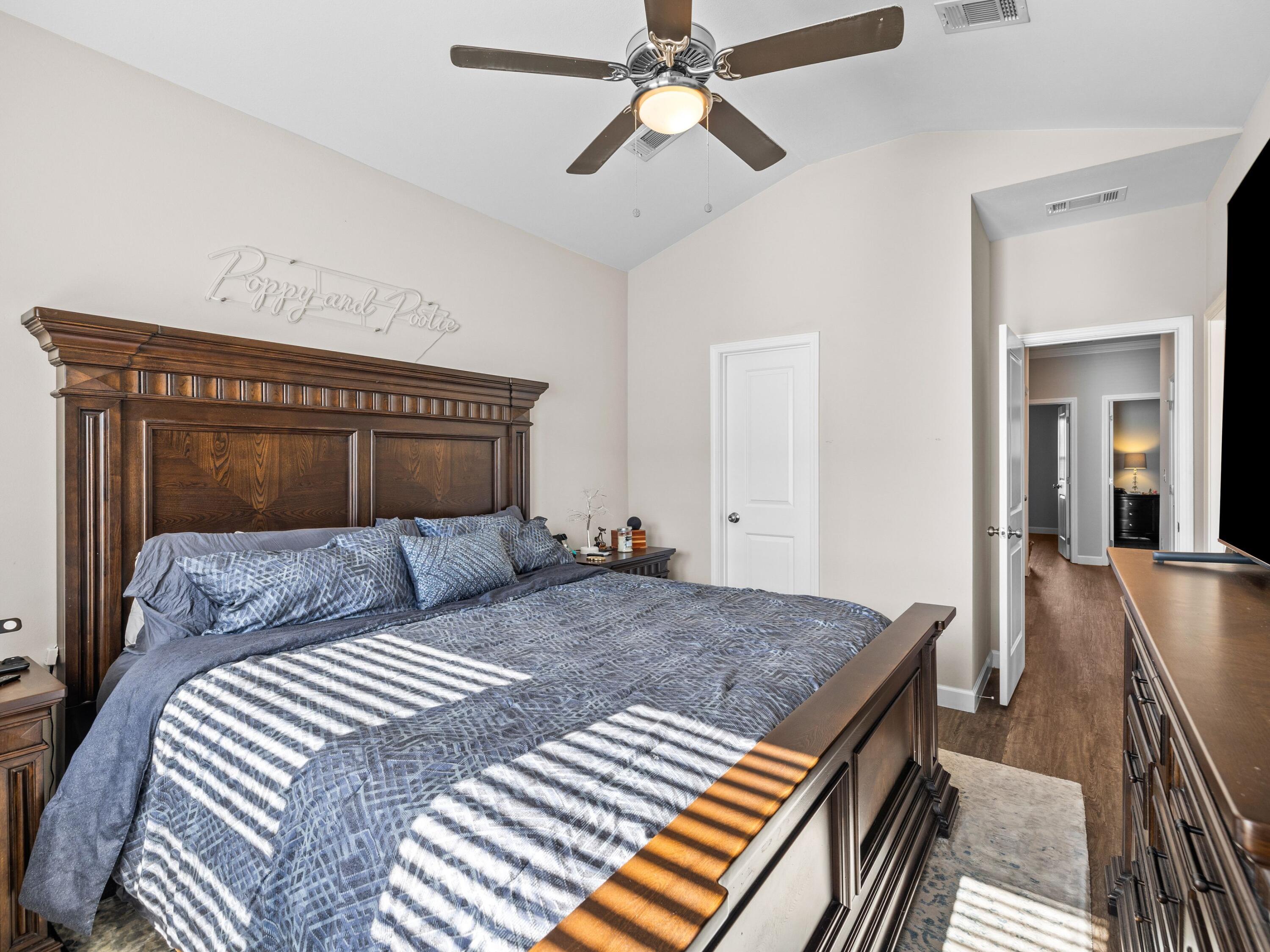 STABLE LANES - Residential