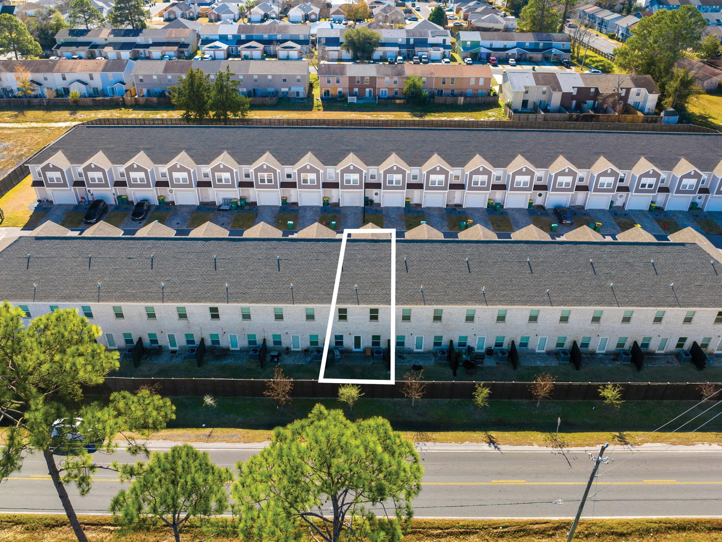 STABLE LANES - Residential
