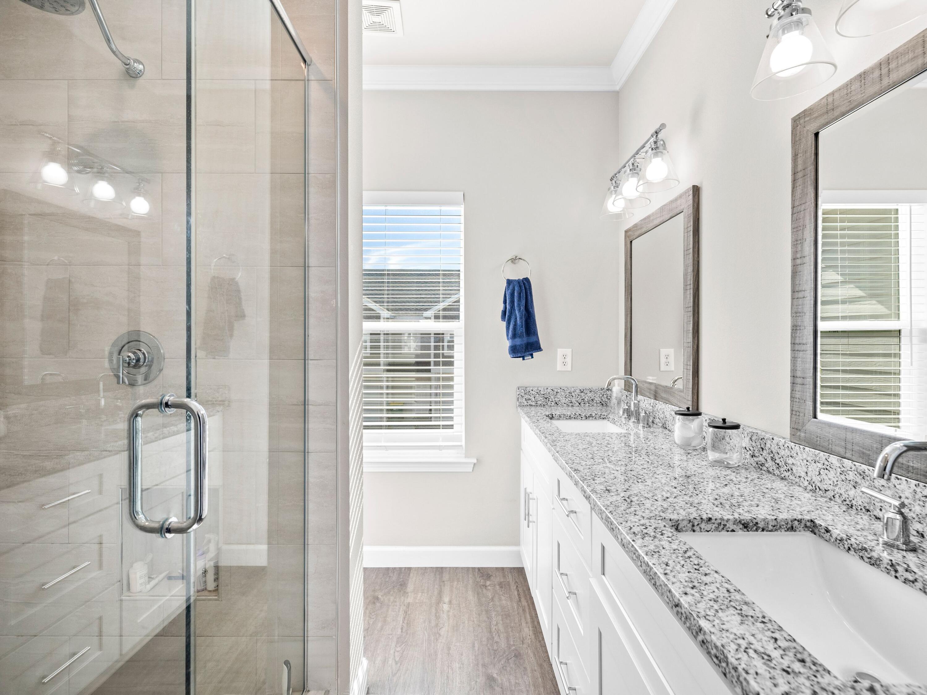 STABLE LANES - Residential