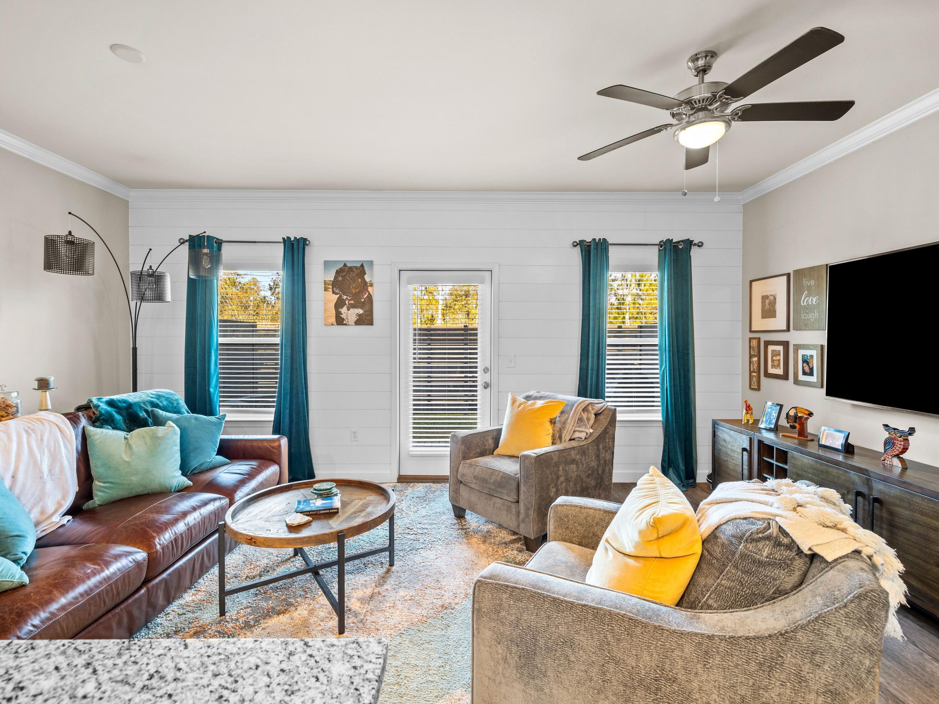 STABLE LANES - Residential