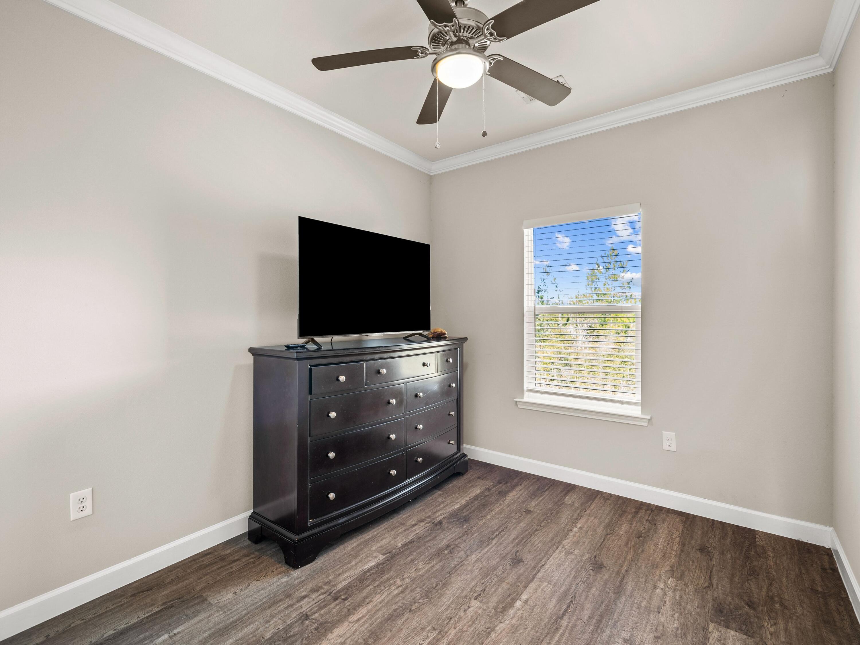 STABLE LANES - Residential