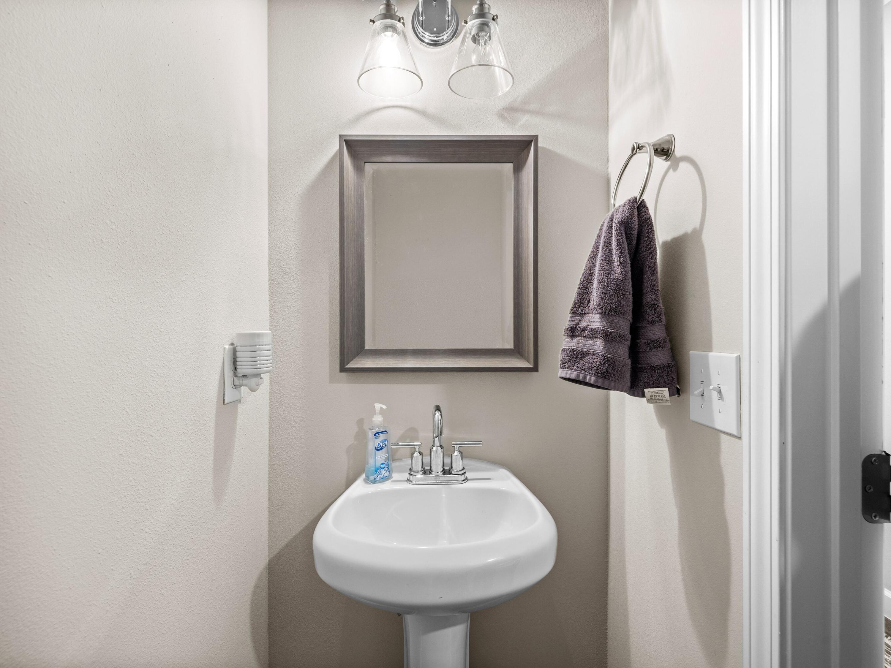 STABLE LANES - Residential