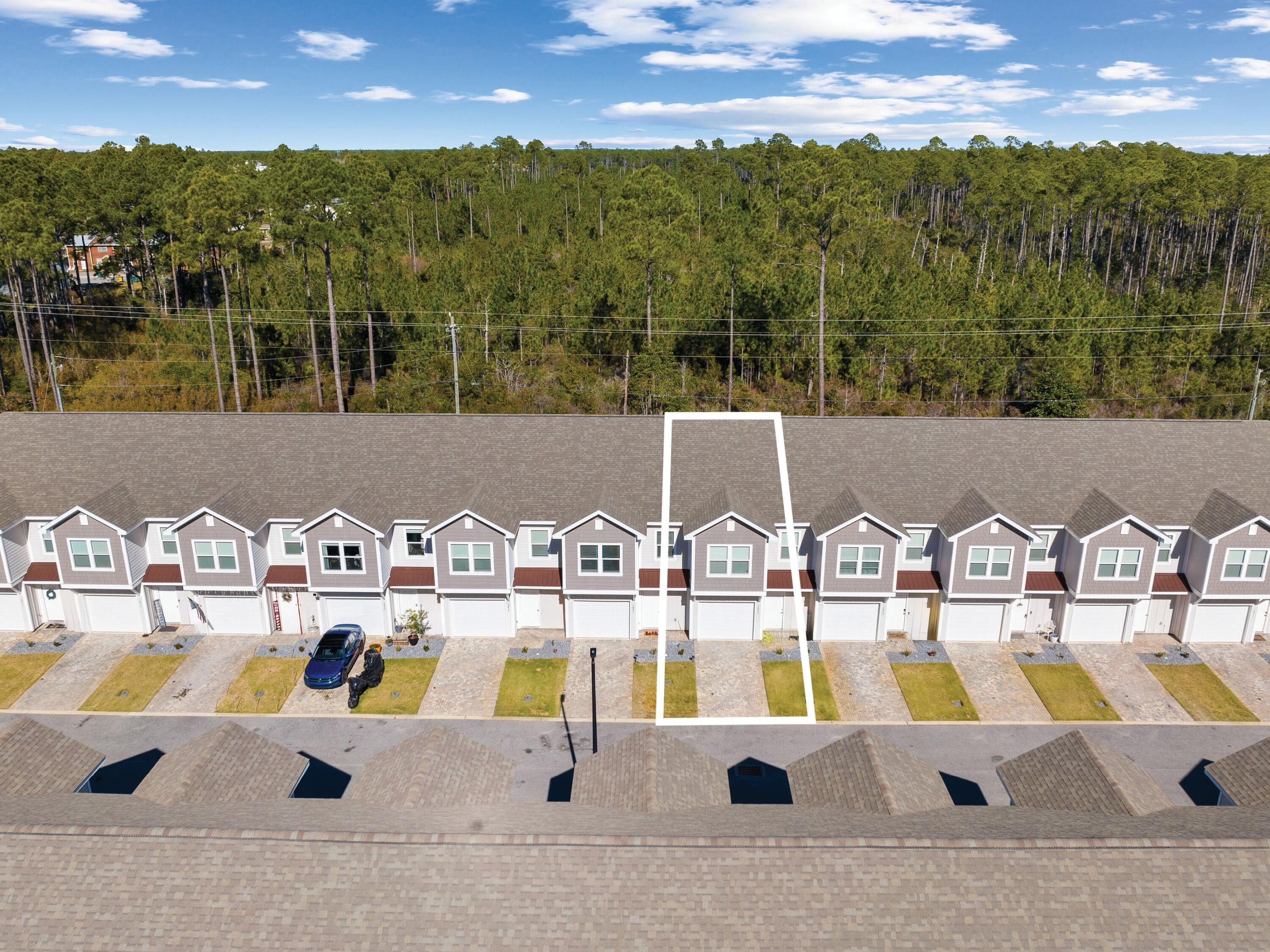 STABLE LANES - Residential