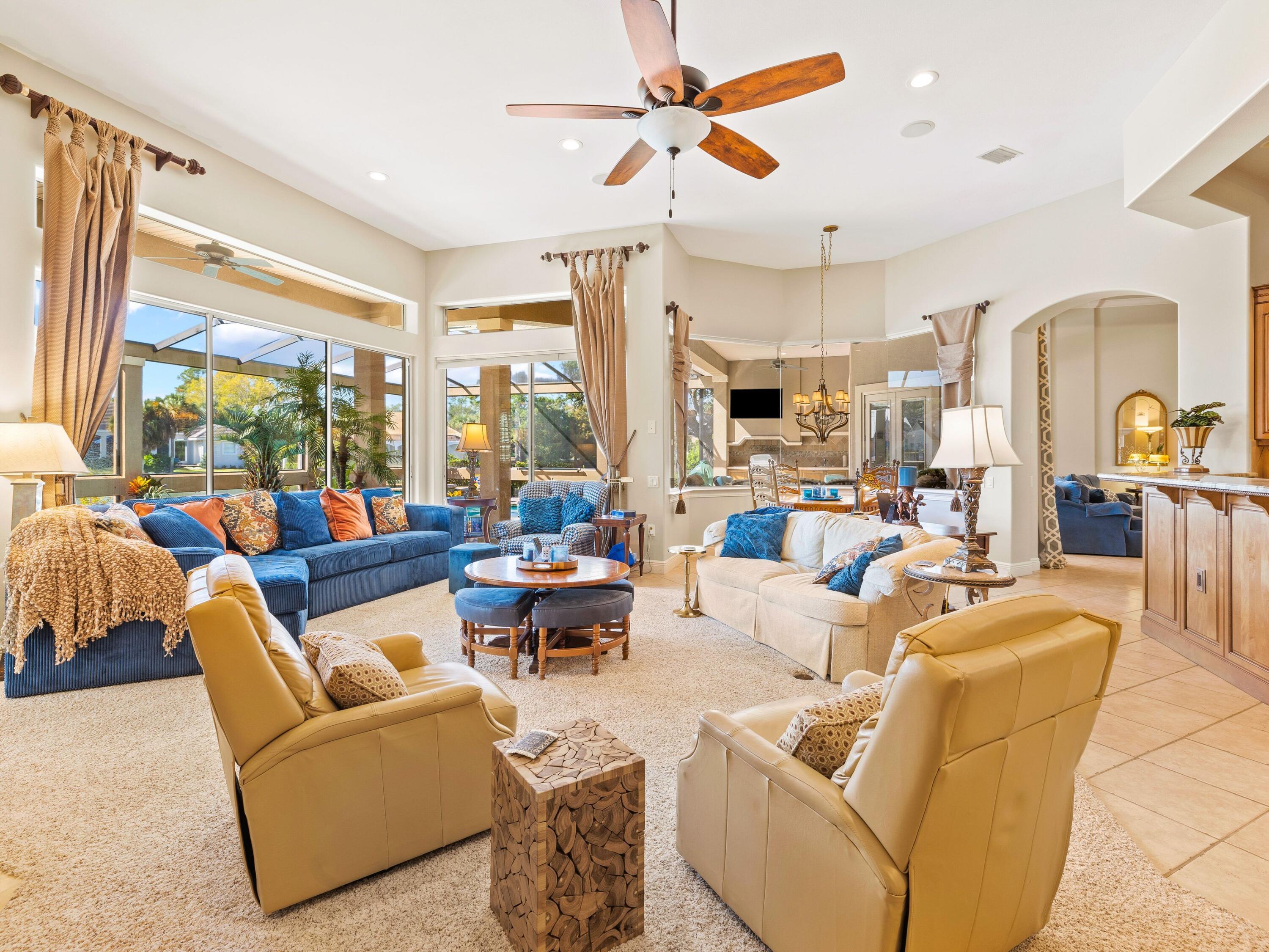 REGATTA BAY - Residential