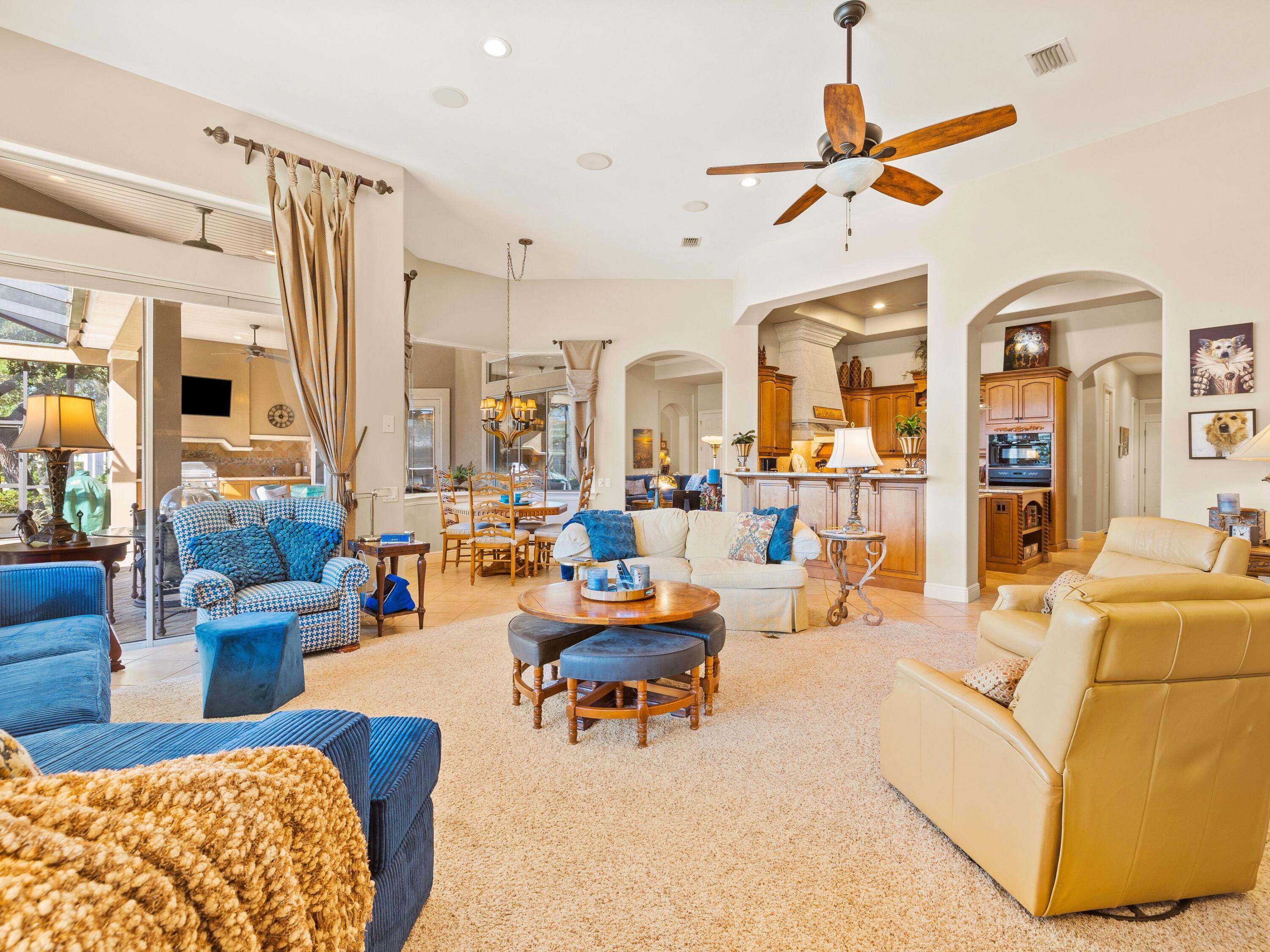 REGATTA BAY - Residential