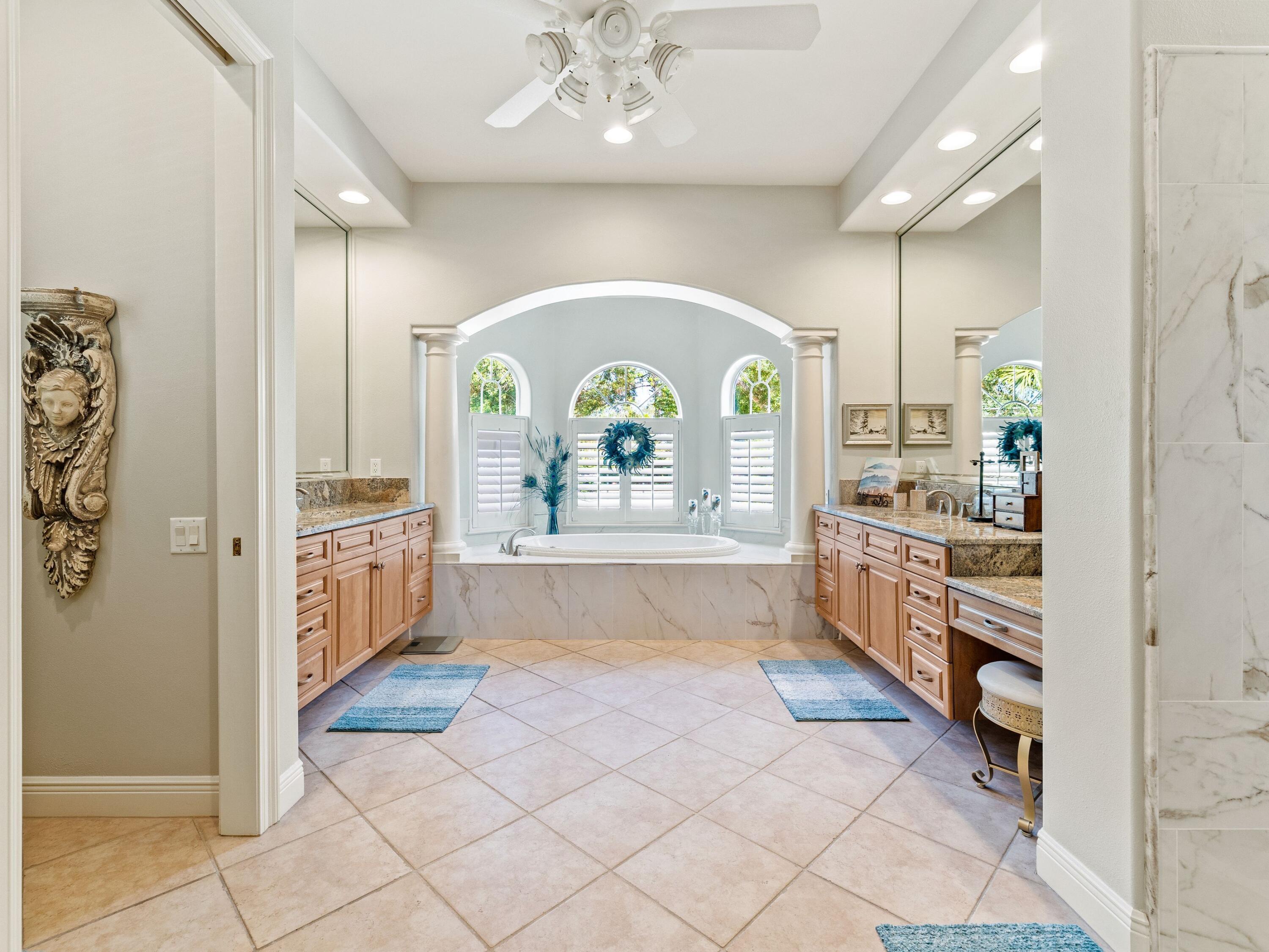 REGATTA BAY - Residential