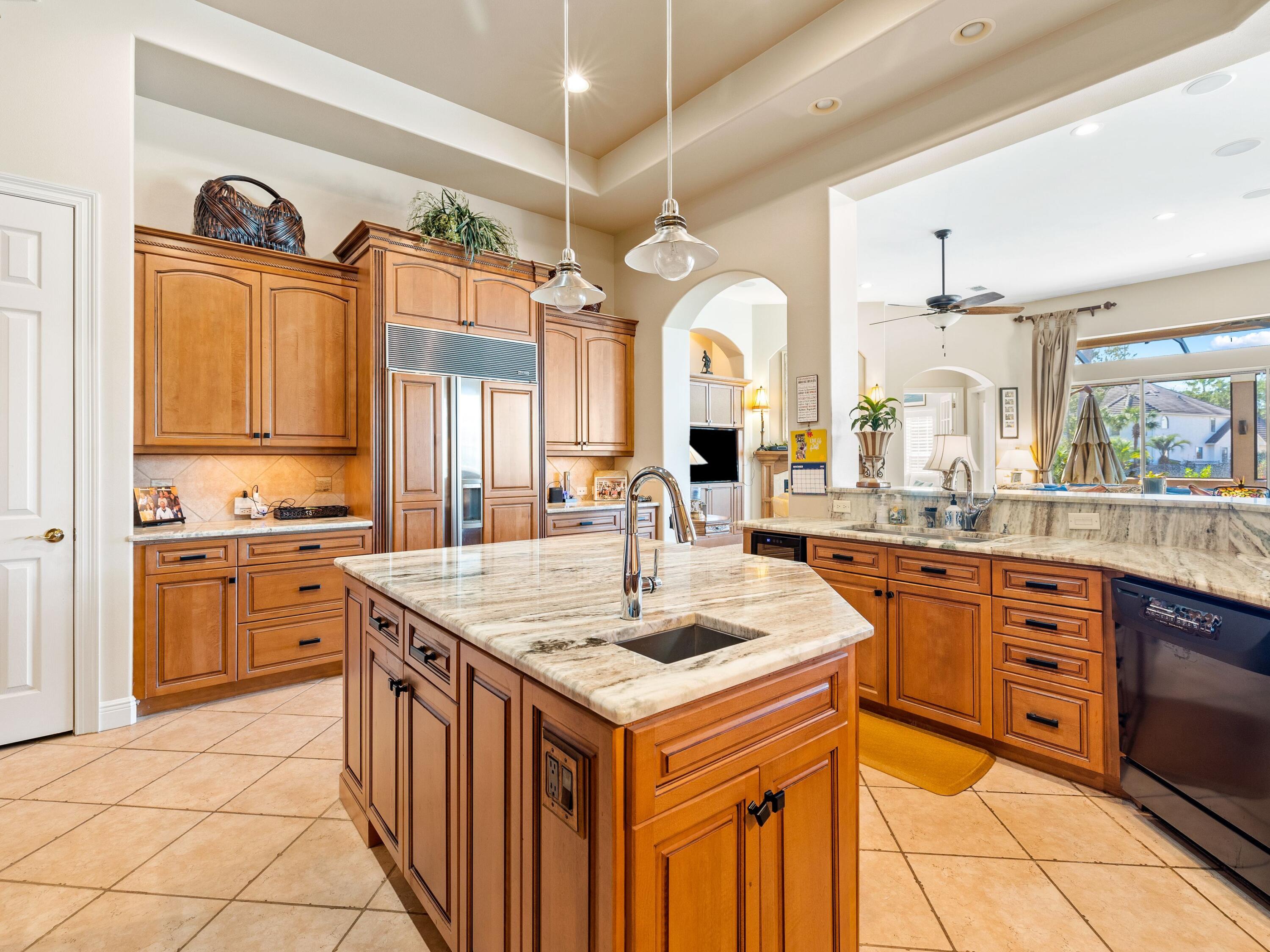 REGATTA BAY - Residential