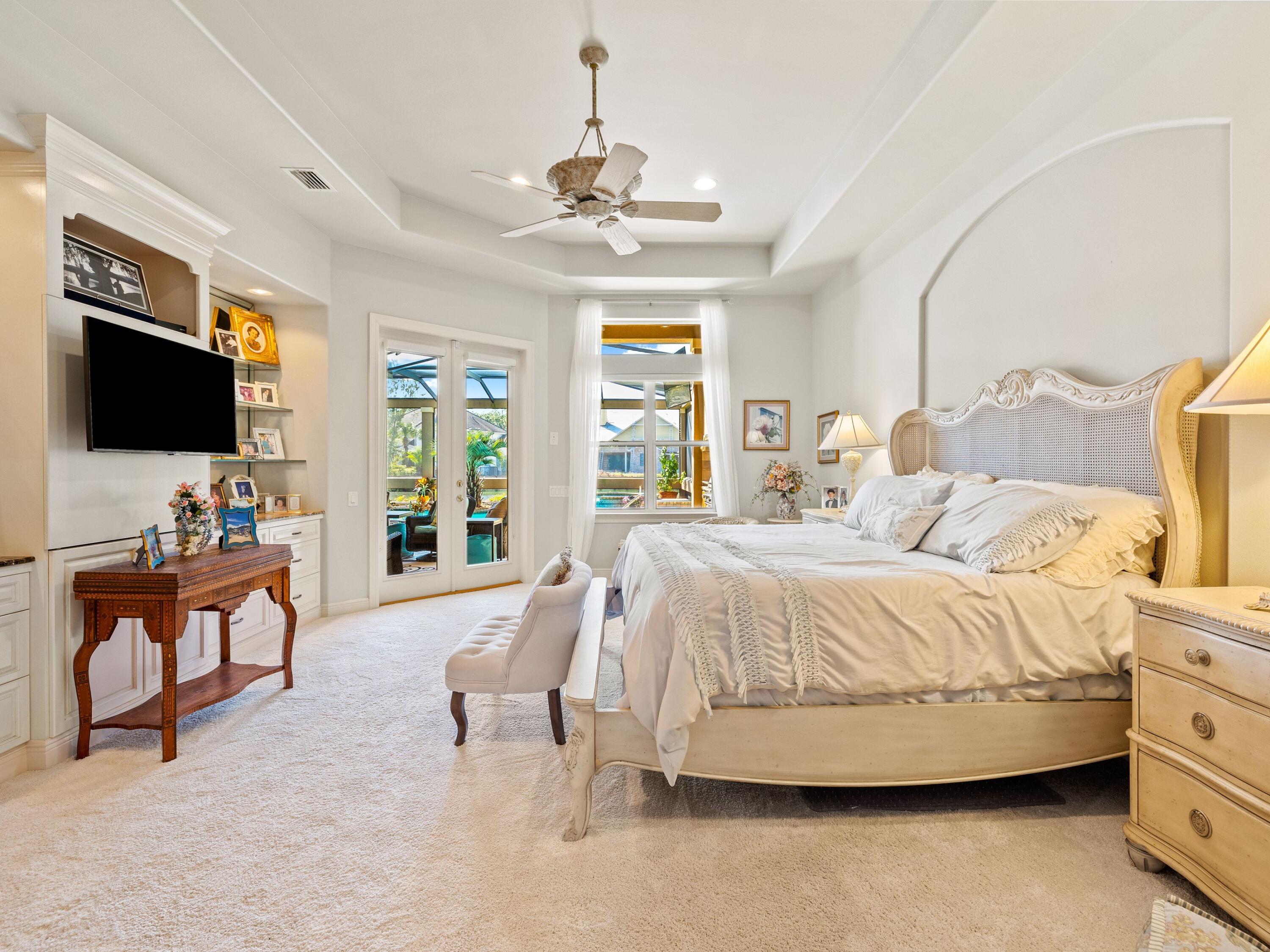 REGATTA BAY - Residential