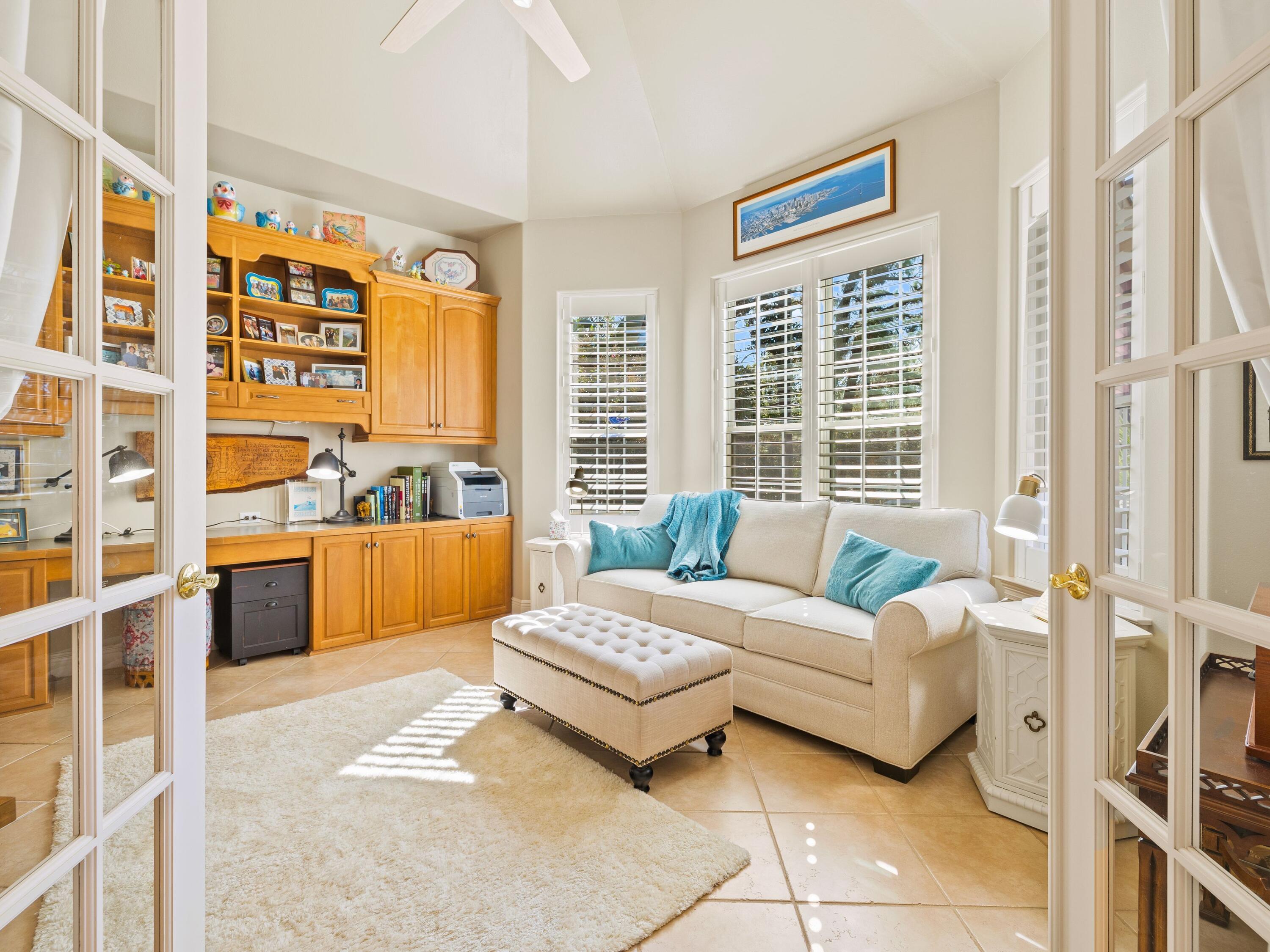 REGATTA BAY - Residential