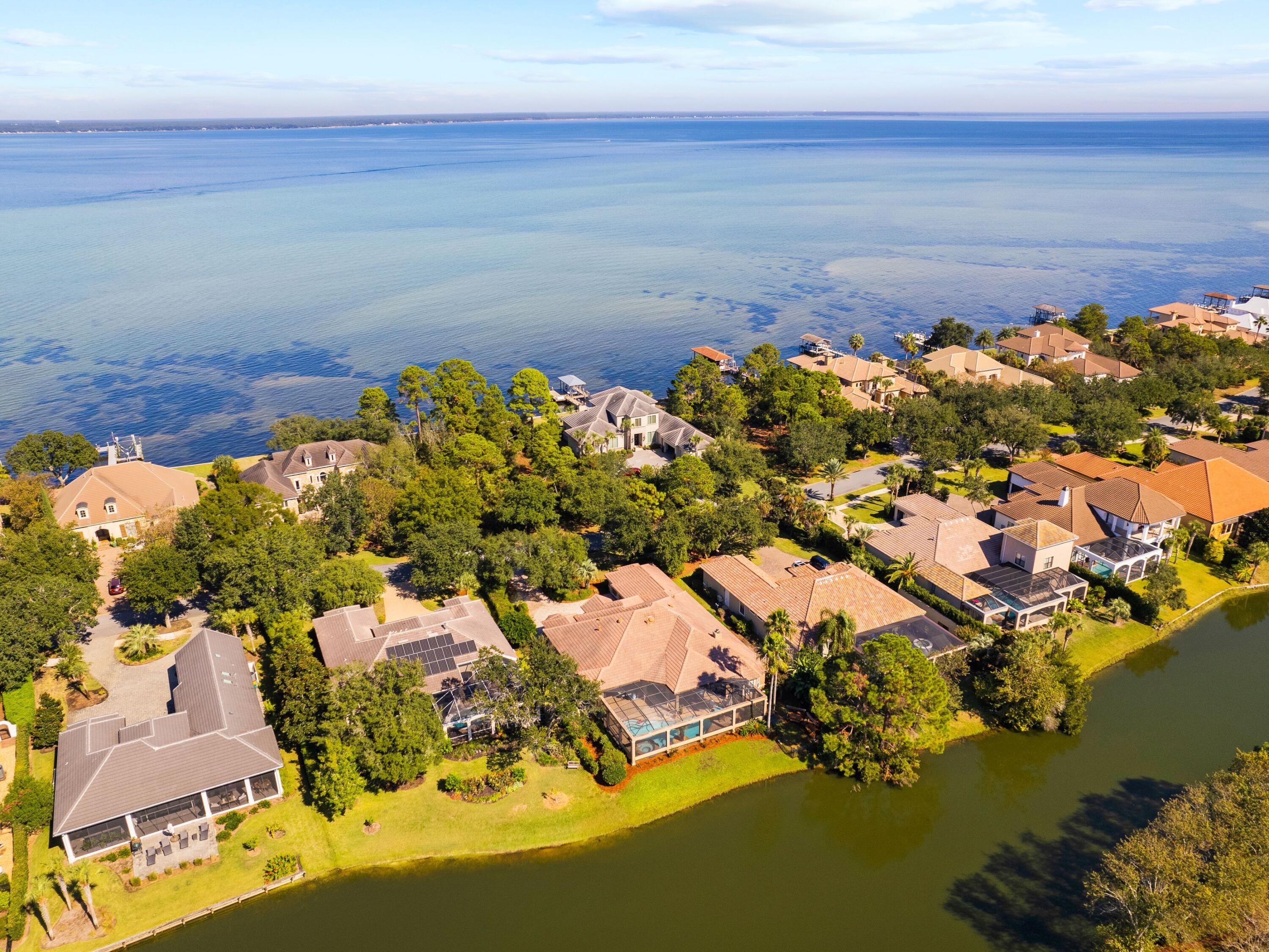 REGATTA BAY - Residential