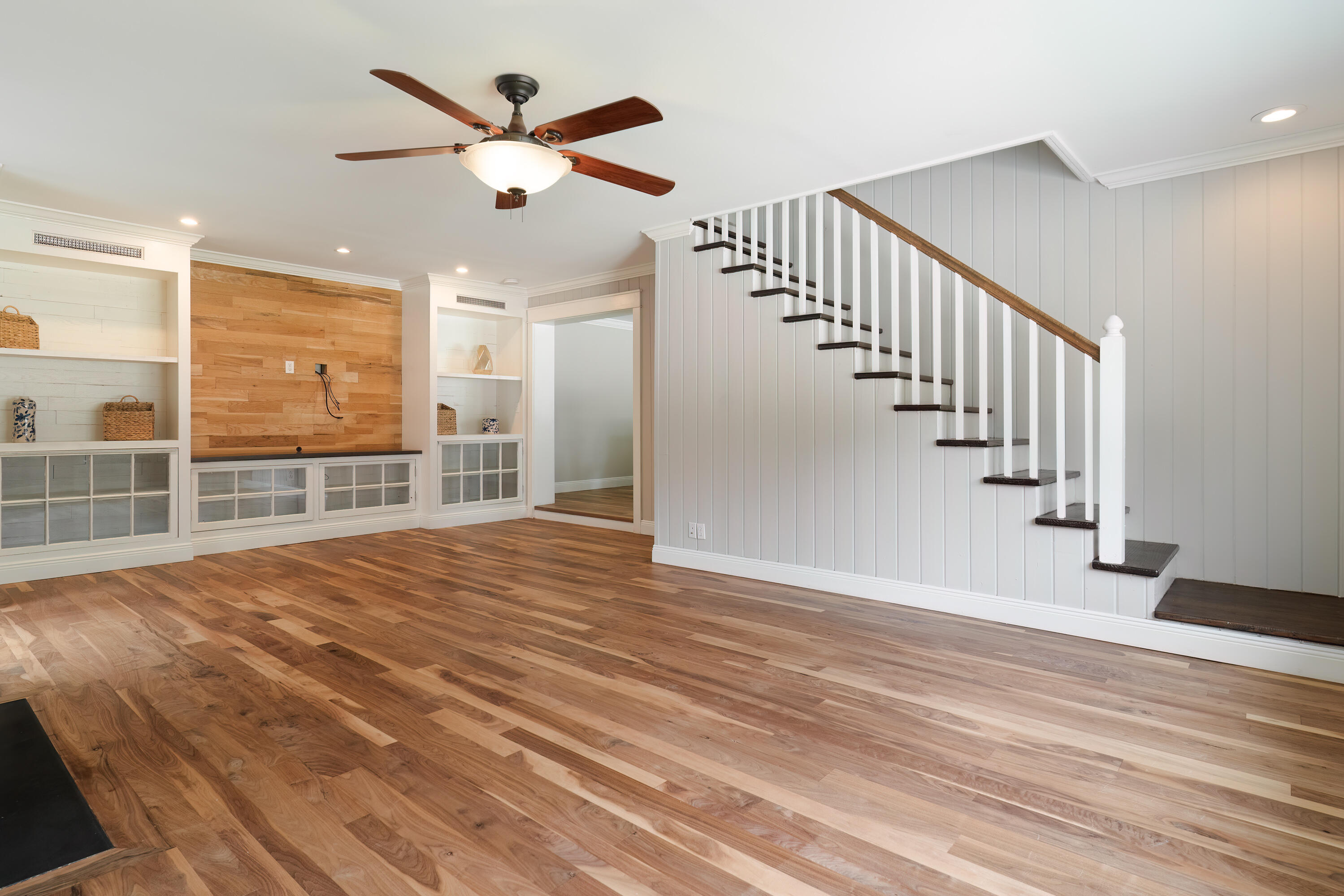 ELLIOTTS POINT - Residential