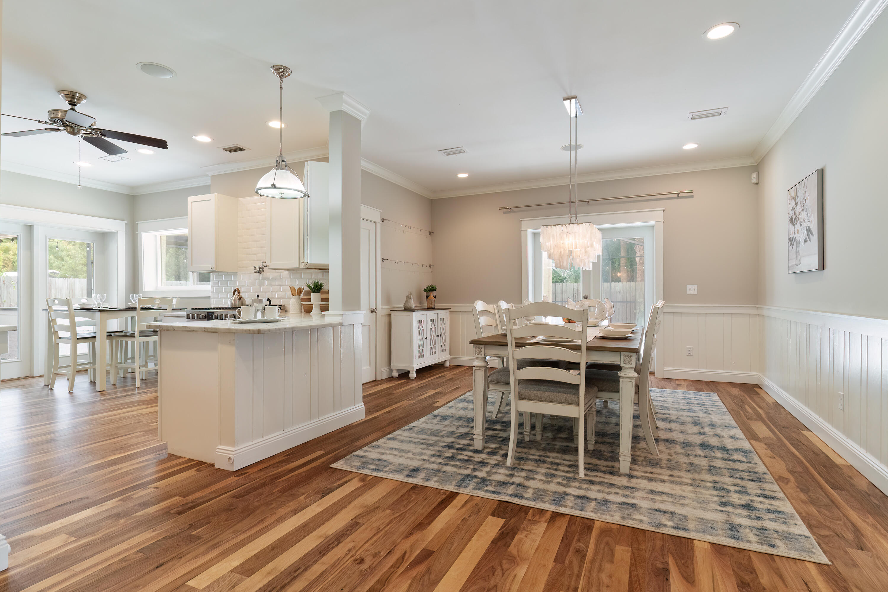 ELLIOTTS POINT - Residential