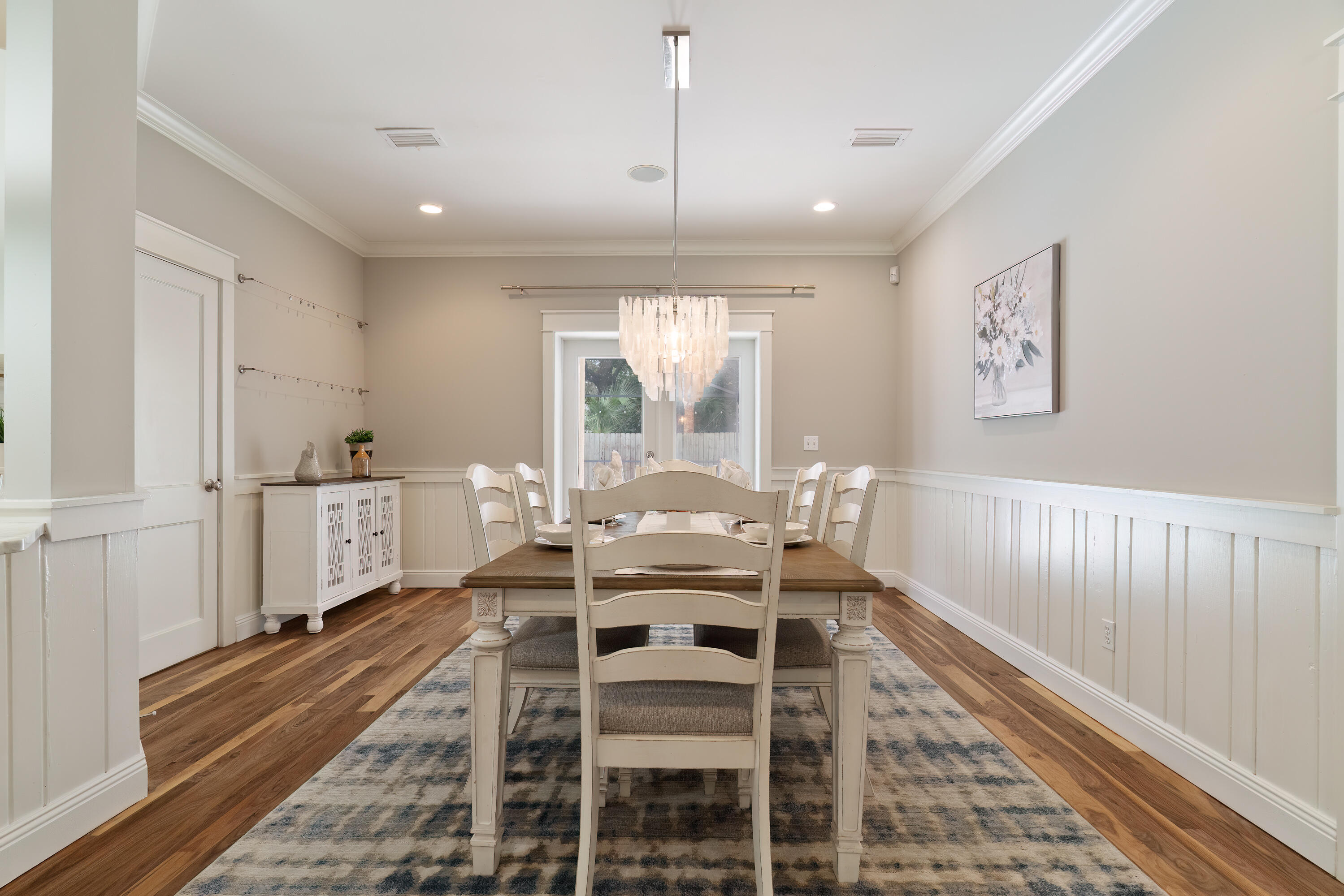 ELLIOTTS POINT - Residential