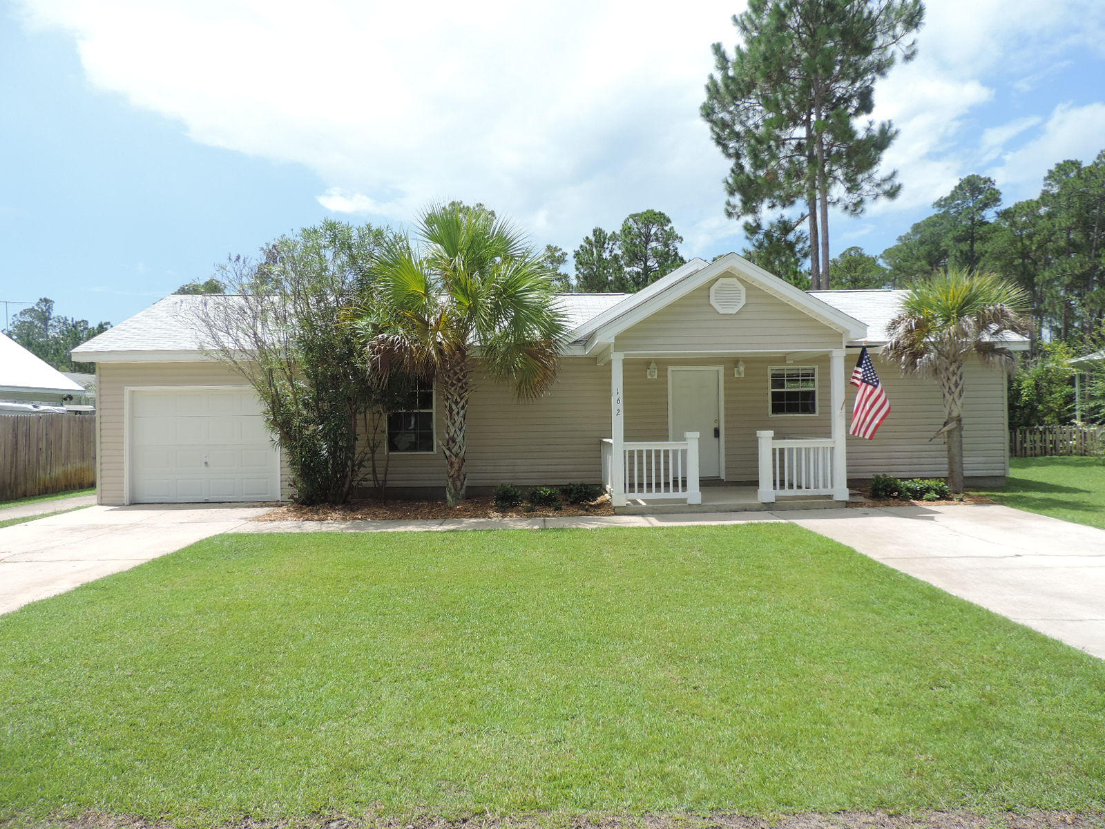 Very nice 3 bedroom, 2 bath home that features new roof, new appliances, fresh coat of paint, open floor plan, tile in kitchen and baths. There is carpet in bedrooms and wood laminate flooring in dining area and living room. The screened porch over looks a pond and fountain in the back. Palmetto Plantation is close to beaches, bay, boat launch and shopping. Purchase property for a little as 5% down.