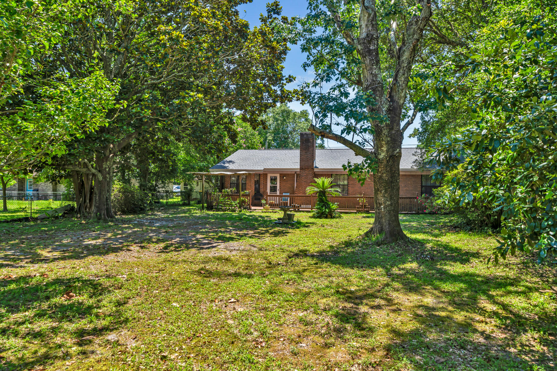 Holmes manner lot 3. - Residential