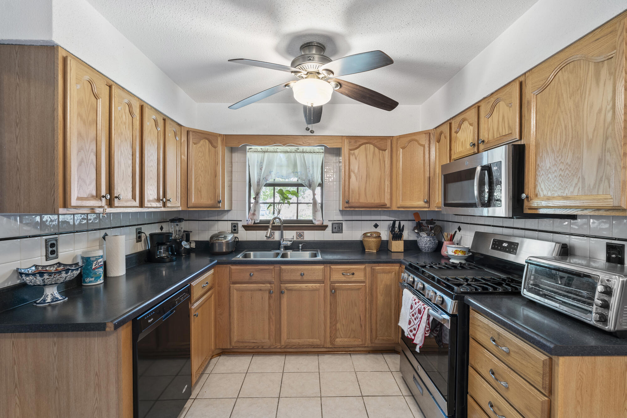 Holmes manner lot 3. - Residential