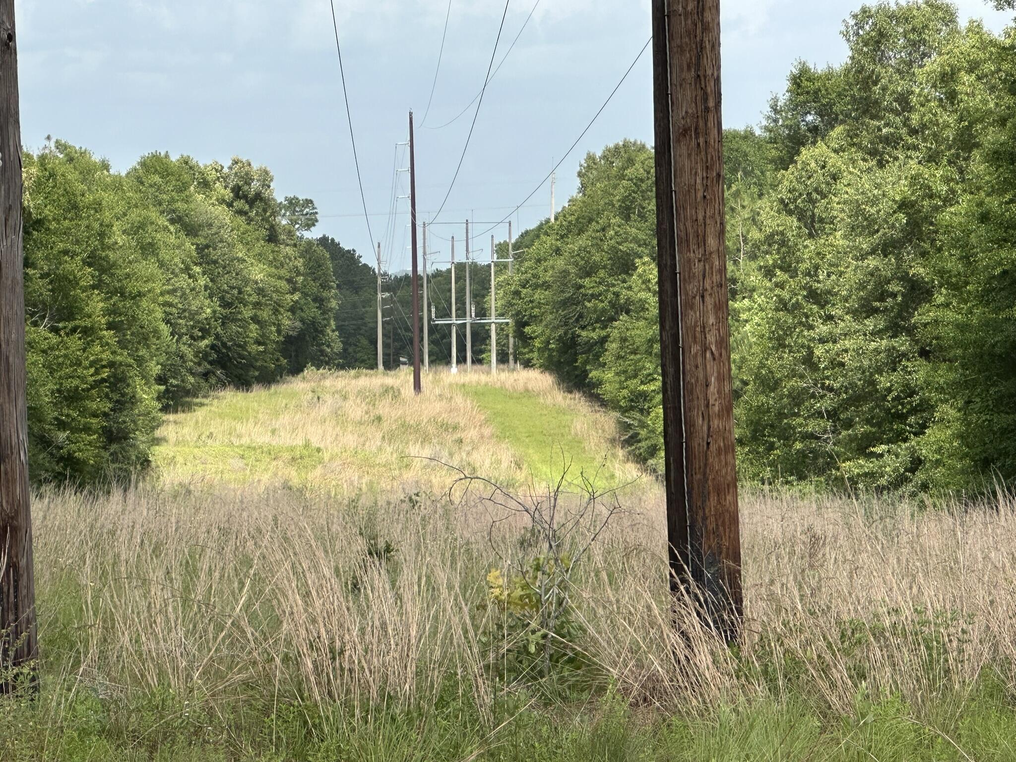 NO RECORDED SUBDIVISION - Land