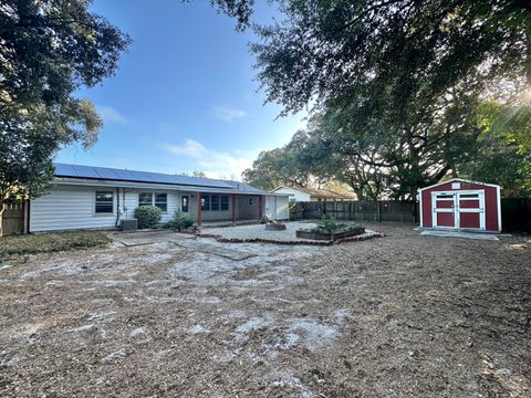 A home in Fort Walton Beach