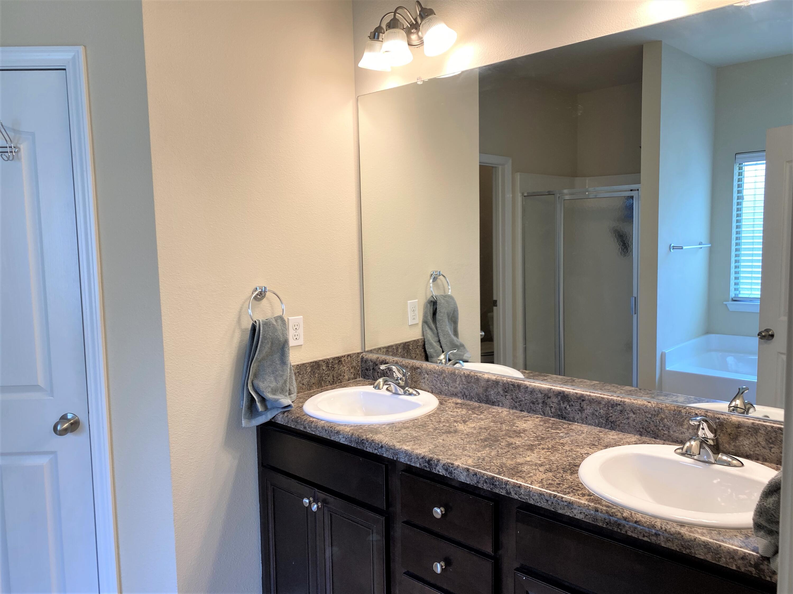 RUSTIC RIDGE - Residential