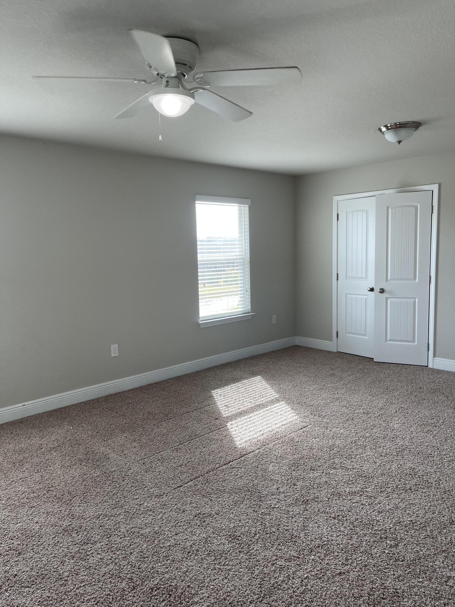 DRIFTWOOD ESTATES - Residential Lease