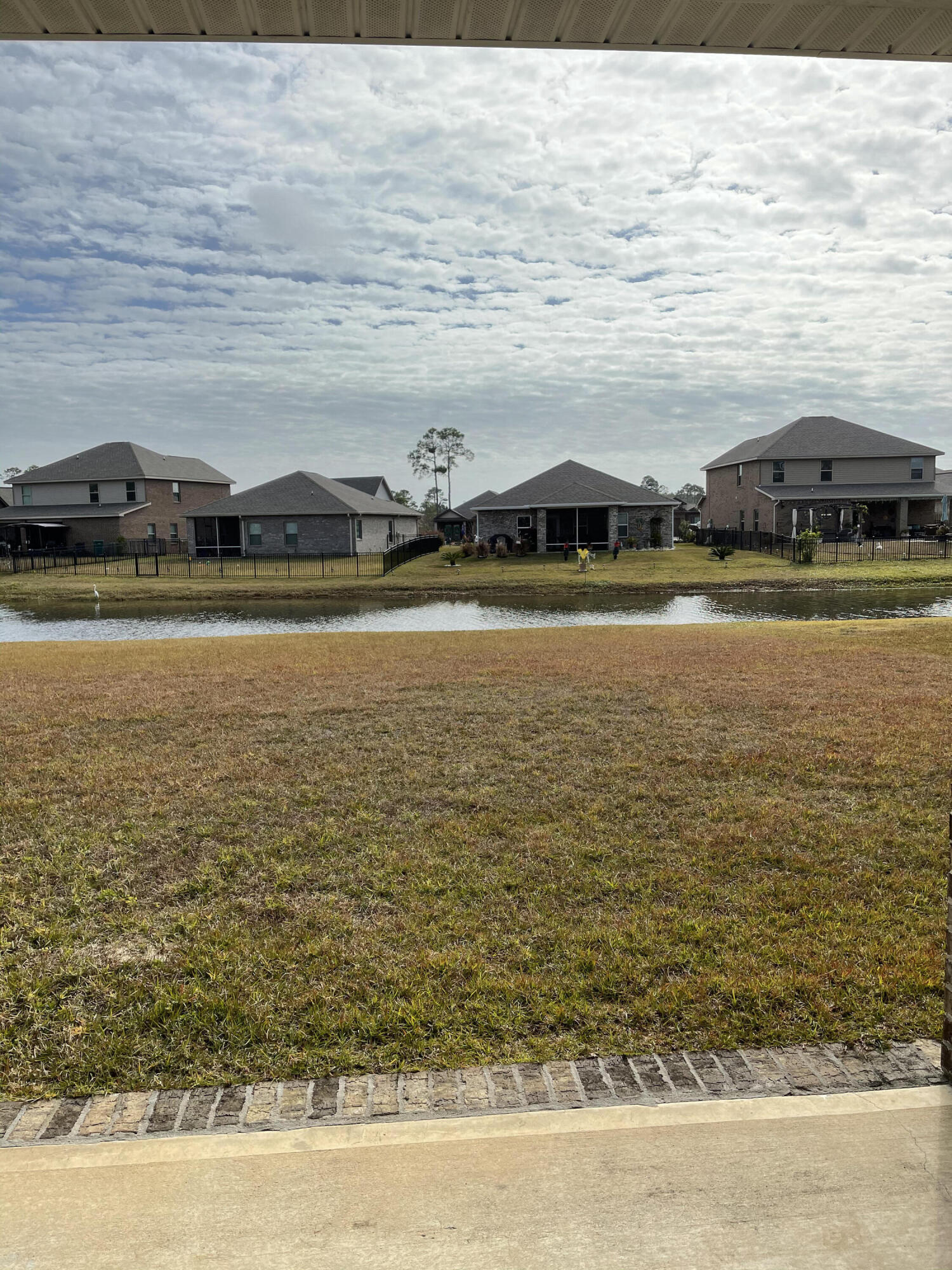 DRIFTWOOD ESTATES - Residential Lease