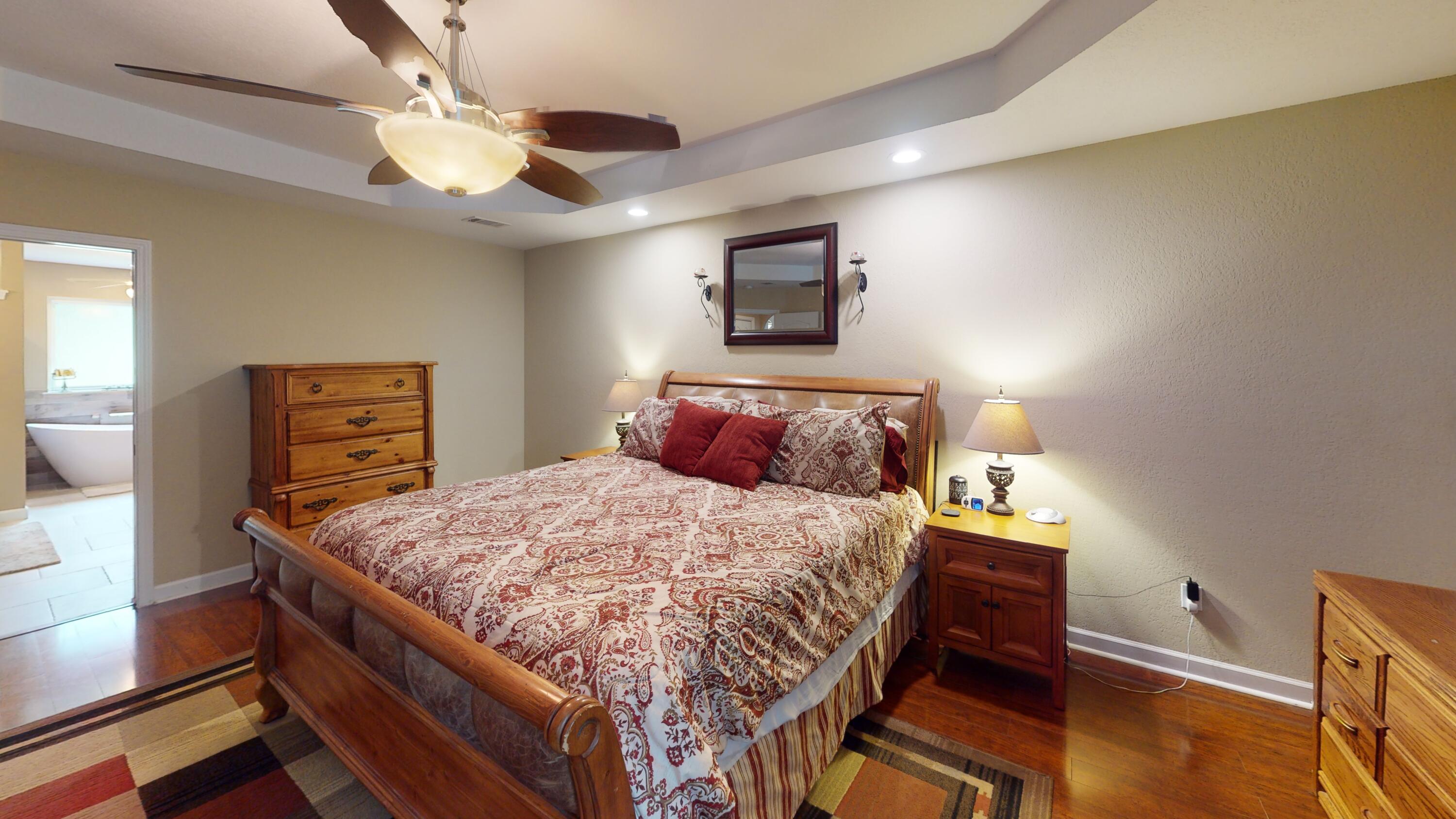 HOLLEY BY THE SEA - Residential