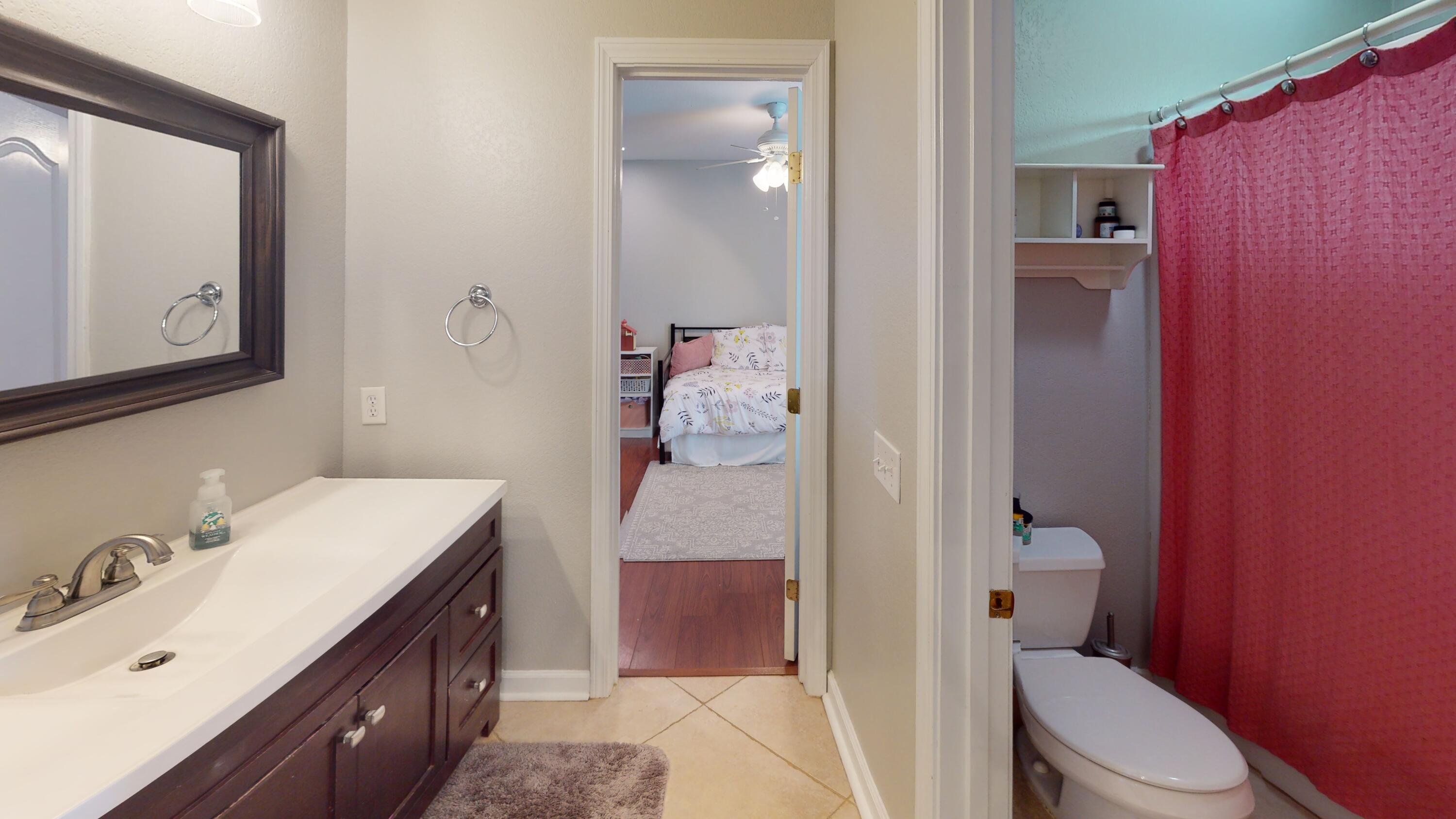 HOLLEY BY THE SEA - Residential
