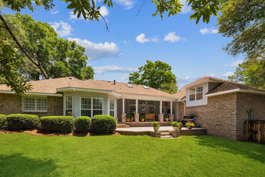 Tired of new neighborhoods where homes are packed too close together? Welcome to the coveted Rocky Bayou Estates Kildare Circle! PRICED TO SELL WITH UPGRADES GALOR!! This impeccably maintained home on an oversized corner lot features a NEW ROOF, NO HOA FEES, 3-car garage, and circular drive. Inside you'll find soaring ceilings and Upgrades including a gas fireplace, hardwood floors, plantation shutters, and abundant natural light. The kitchen offers upgraded stainless steel appliances, gas stove, granite counters, and generous storage. Enjoy 4 bedrooms, 4 full baths, and a oversized BONUS room/office. Updated baths with rain shower heads. Oversized porch and patio with stunning herringbone brick and gas grill hookup. Option to join Rocky Bayou Country Club if desired

Enjoy covenants and restrictions but NO HOA FEES. Less than 4 miles to a public boat launch and 13 miles to Gulf beaches. Don't miss your chance to own a standout property in one of Niceville's most established communities
